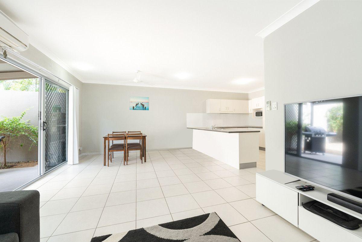 MODERN FURNISHED TOWNHOUSE CLOSE TO CBD