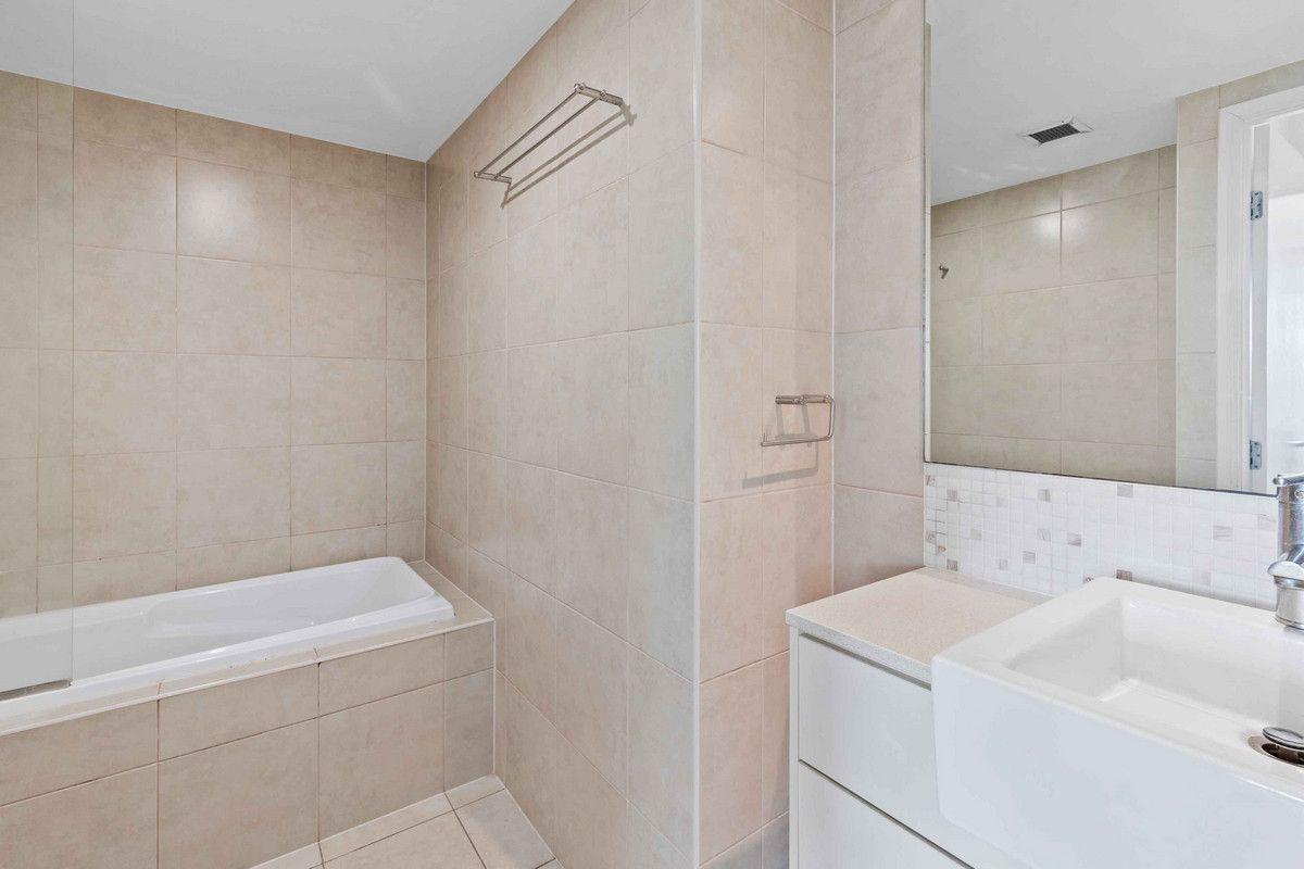 1402/12-14 Executive Drive, Burleigh Waters, QLD 4220 - Apartment for Rent - harcourts.net