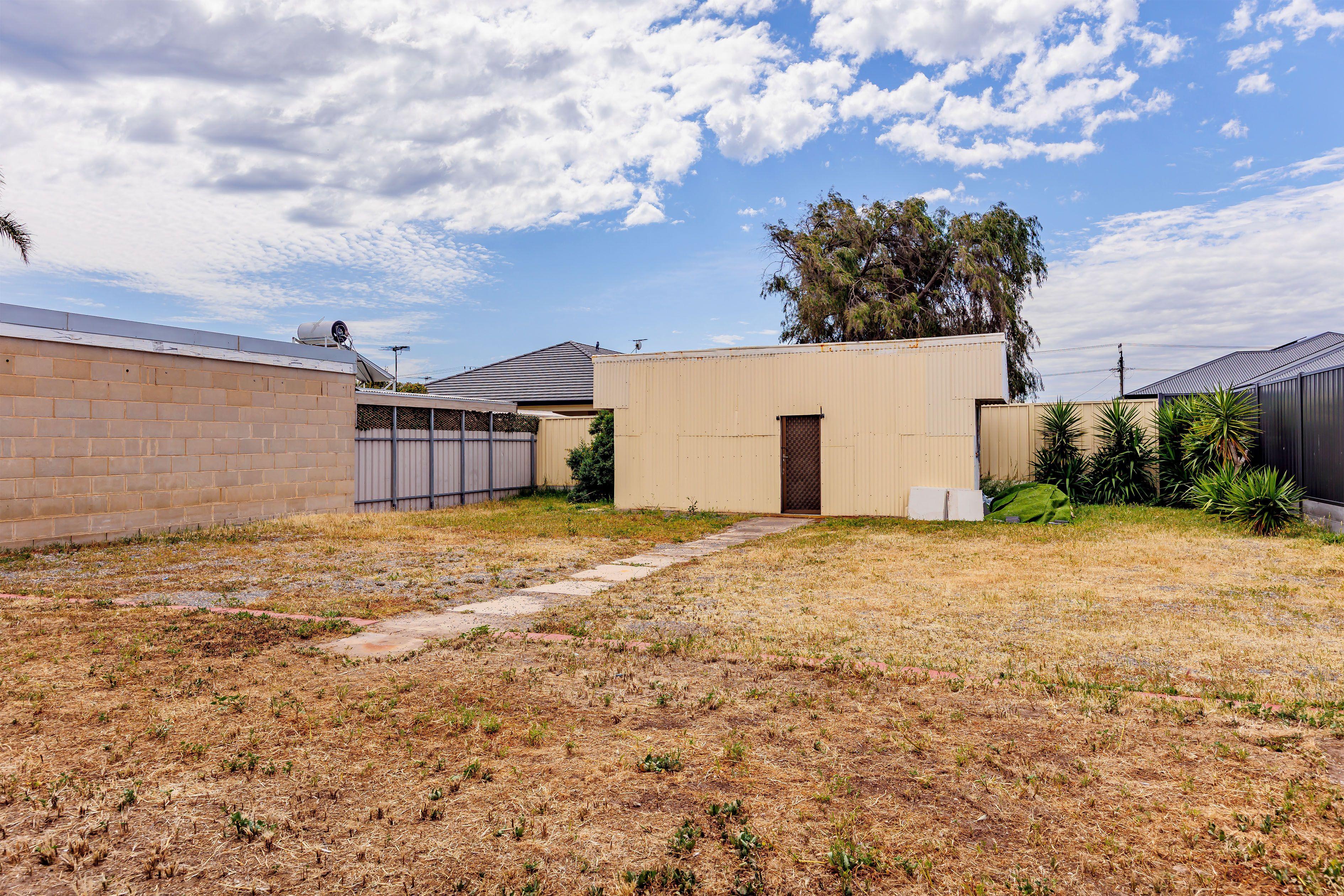 Light and bright - refreshed and ready to move in!