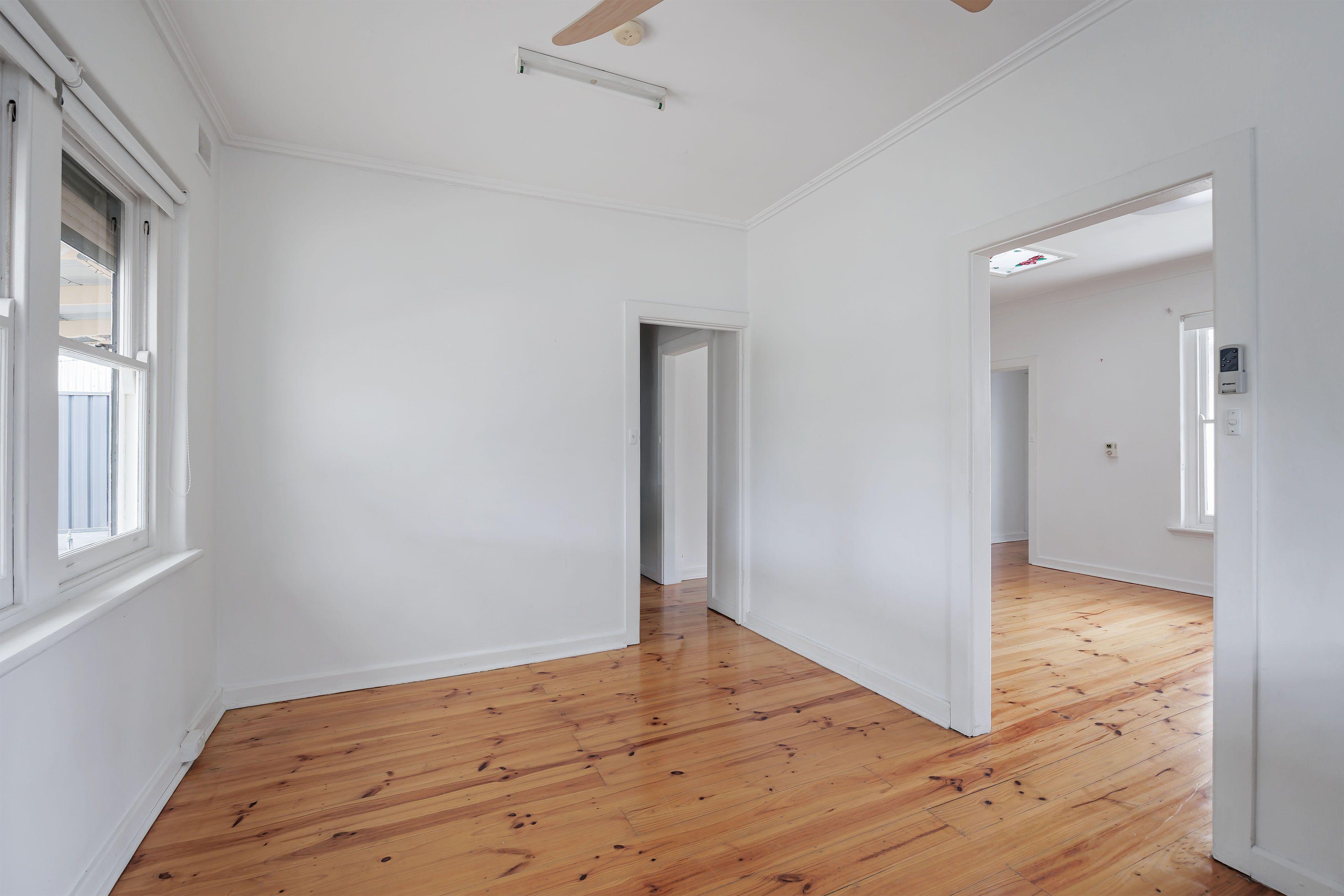 Light and bright - refreshed and ready to move in!