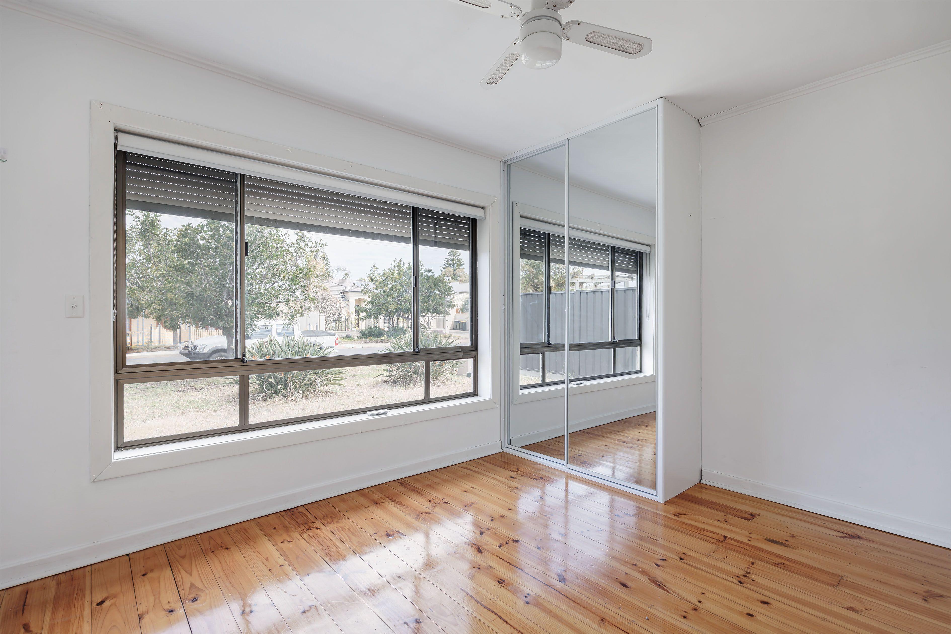 Light and bright - refreshed and ready to move in!