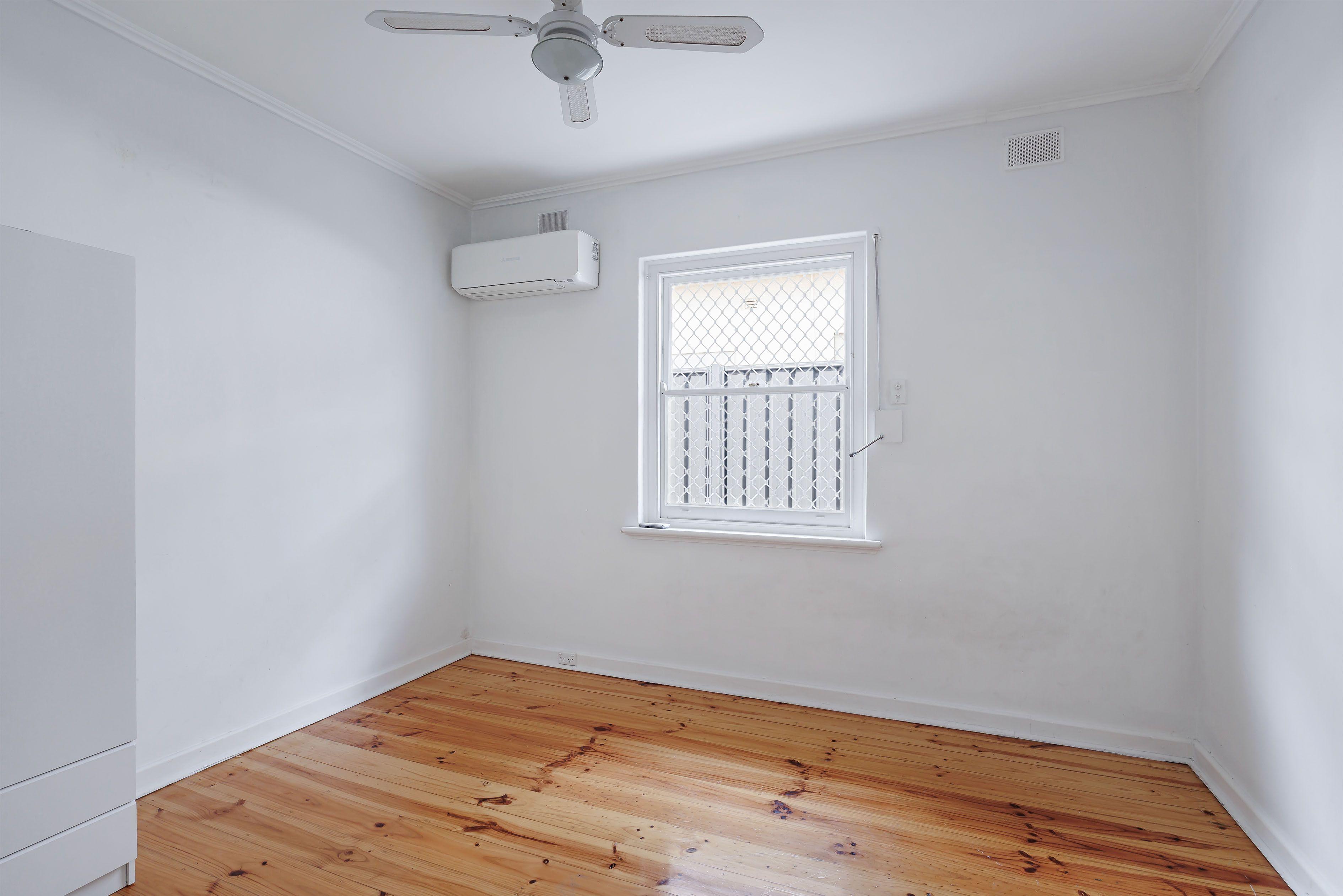 Light and bright - refreshed and ready to move in!