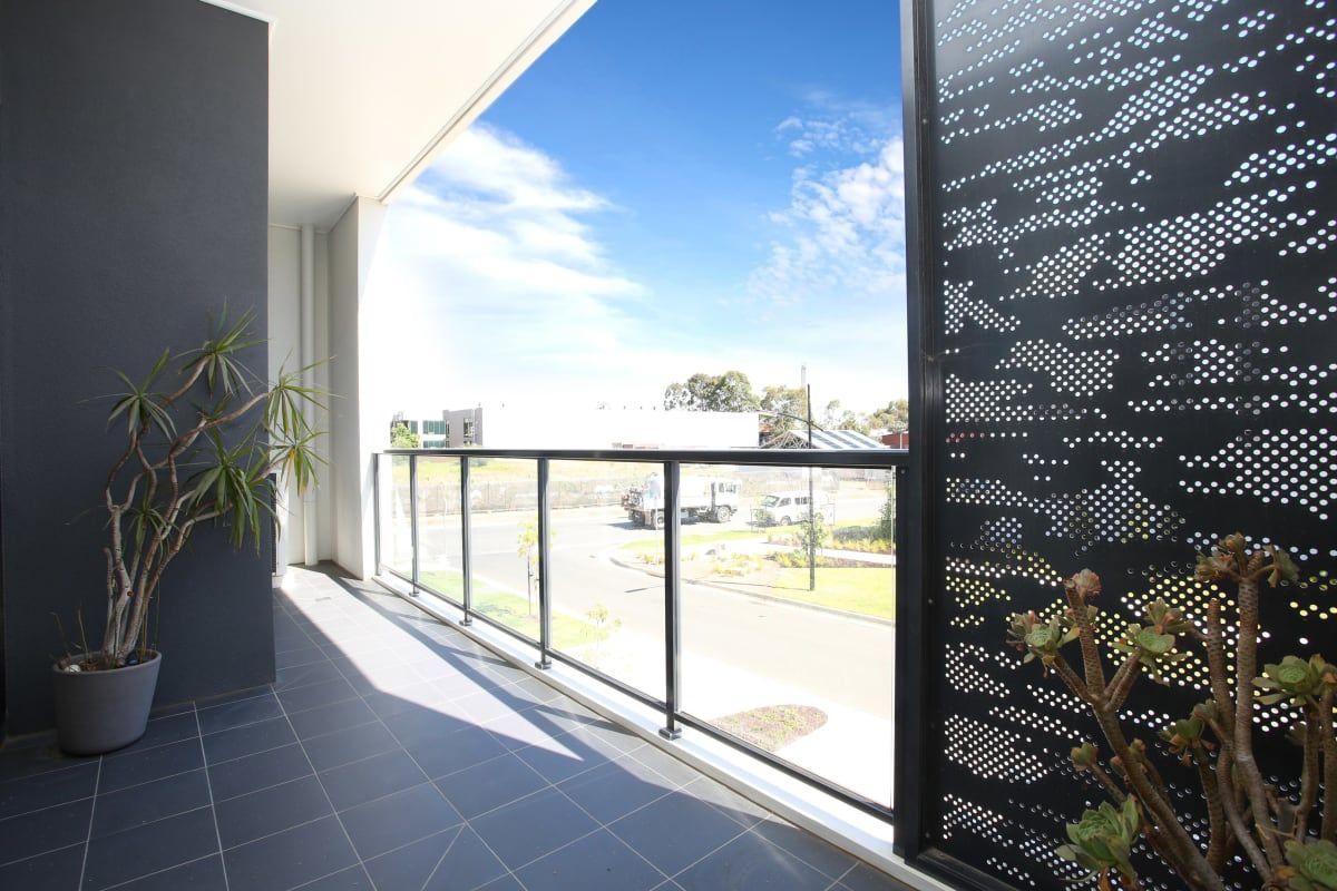Prop-GPT: Apartment: VIC Cheltenham, VIC 3192 Spacious 2 bedroom apartment located in the stunning 'Jack Road' community