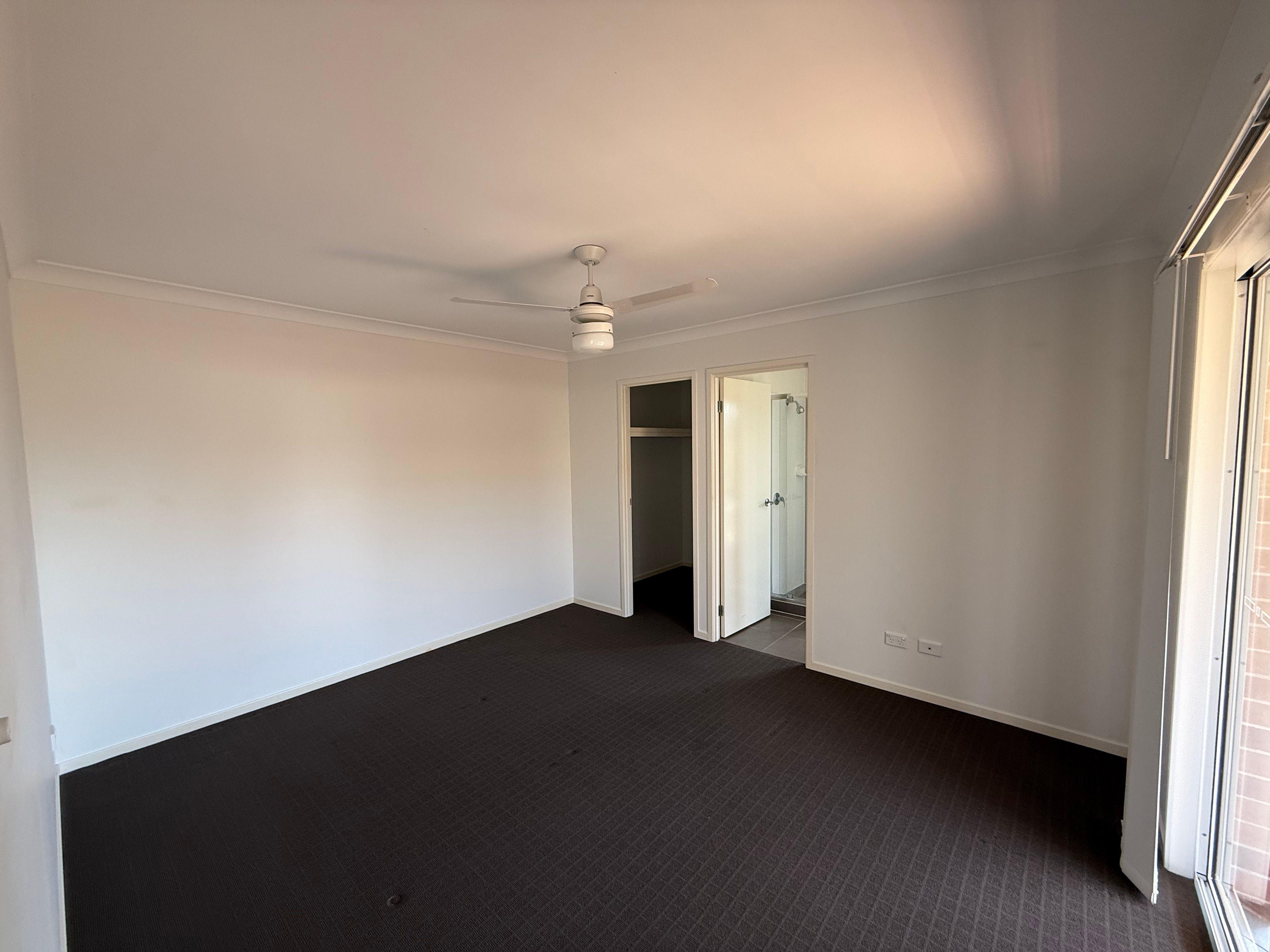 3-Bedroom Family Home with Big Yard in Beachmere