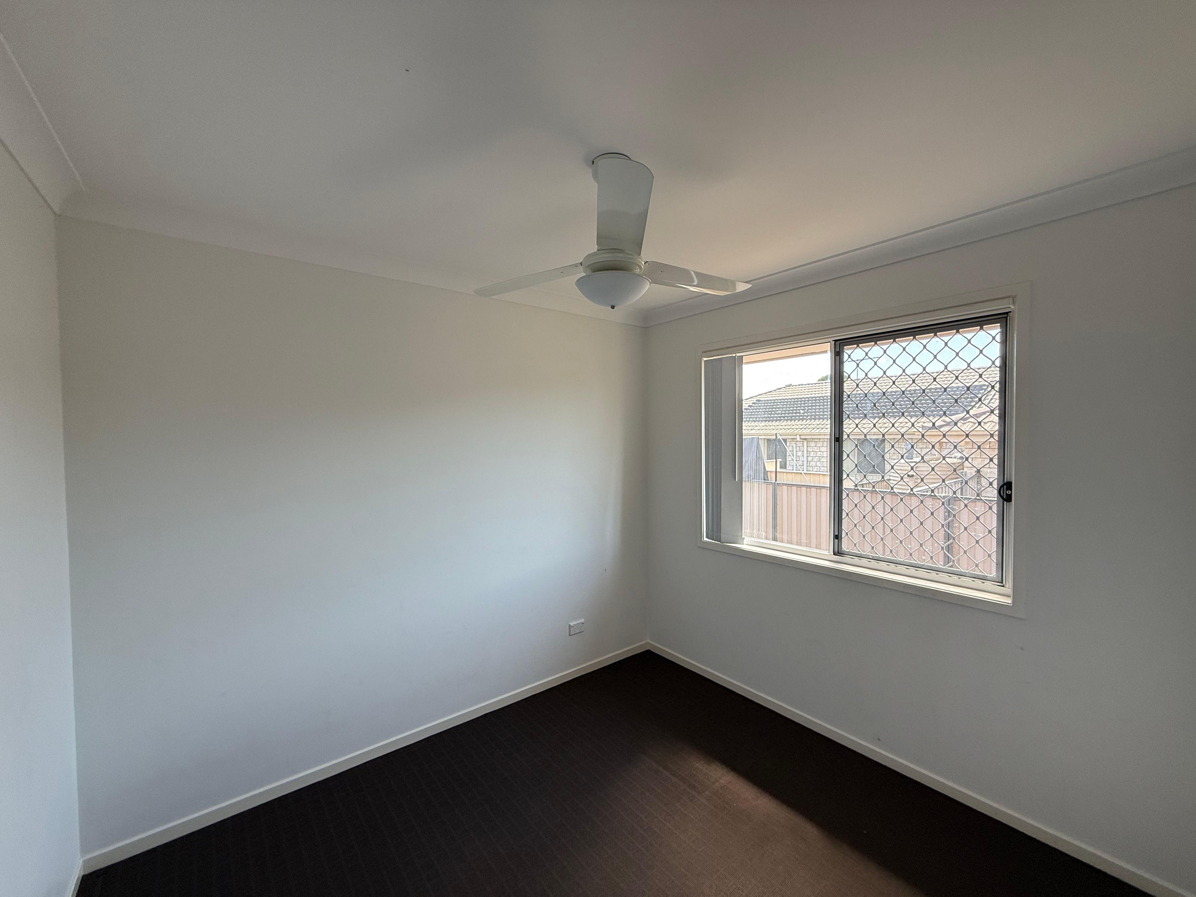 3-Bedroom Family Home with Big Yard in Beachmere