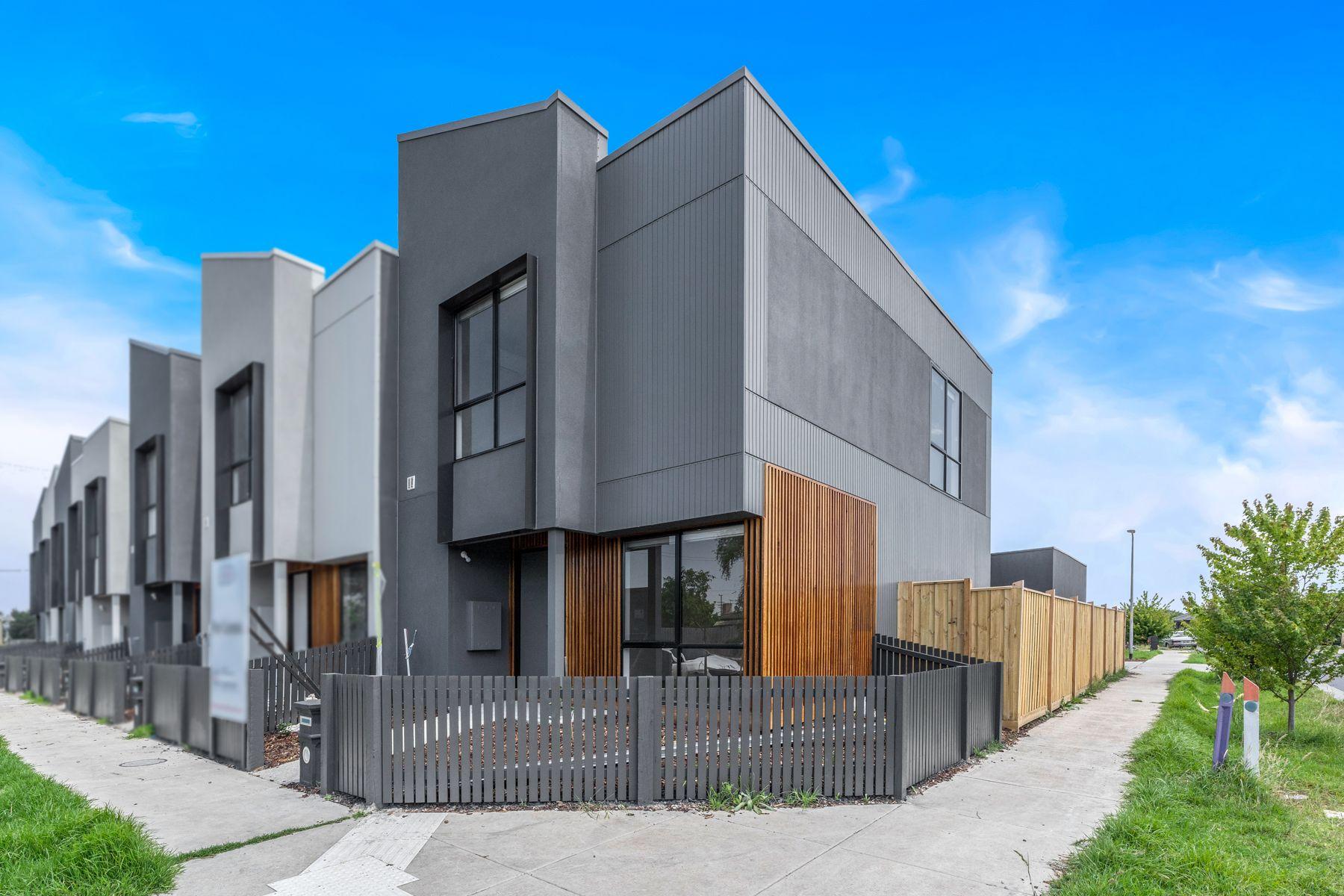 Prop-GPT: Townhouse: VIC Donnybrook, VIC 3064 Contemporary Townhouse!