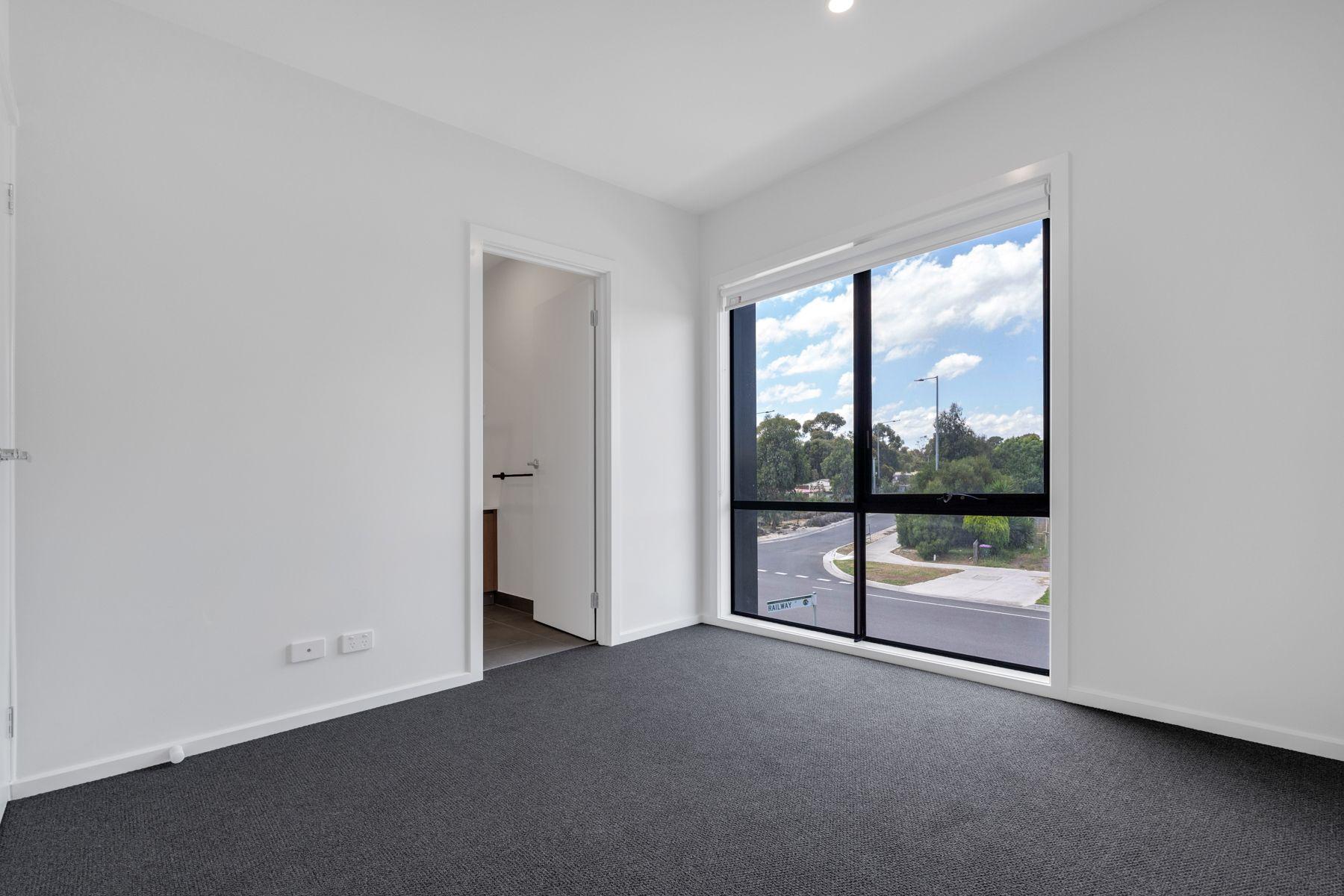 Contemporary Townhouse!