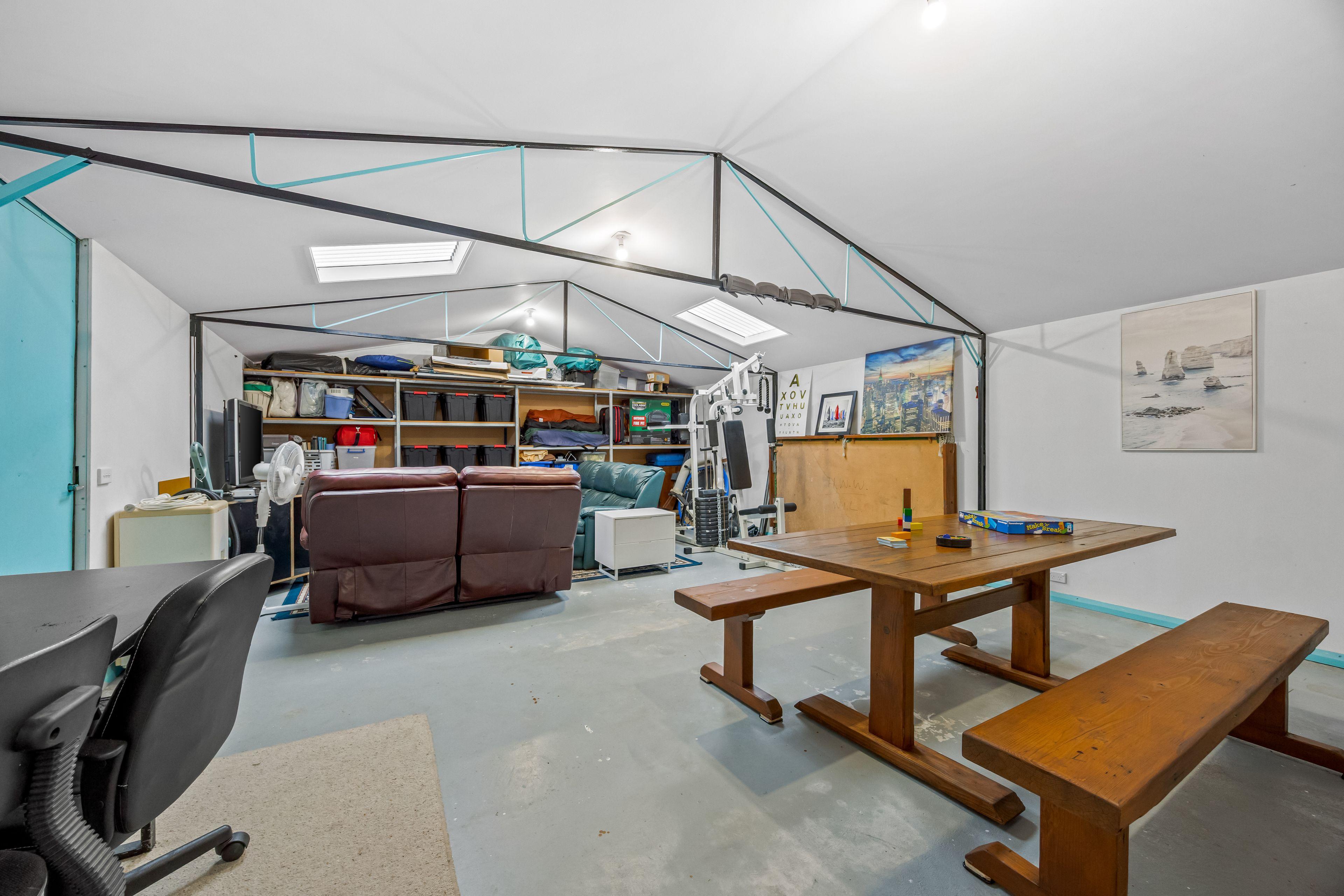 Stylish Family Living with Impressive Shedding and Outdoor Entertaining