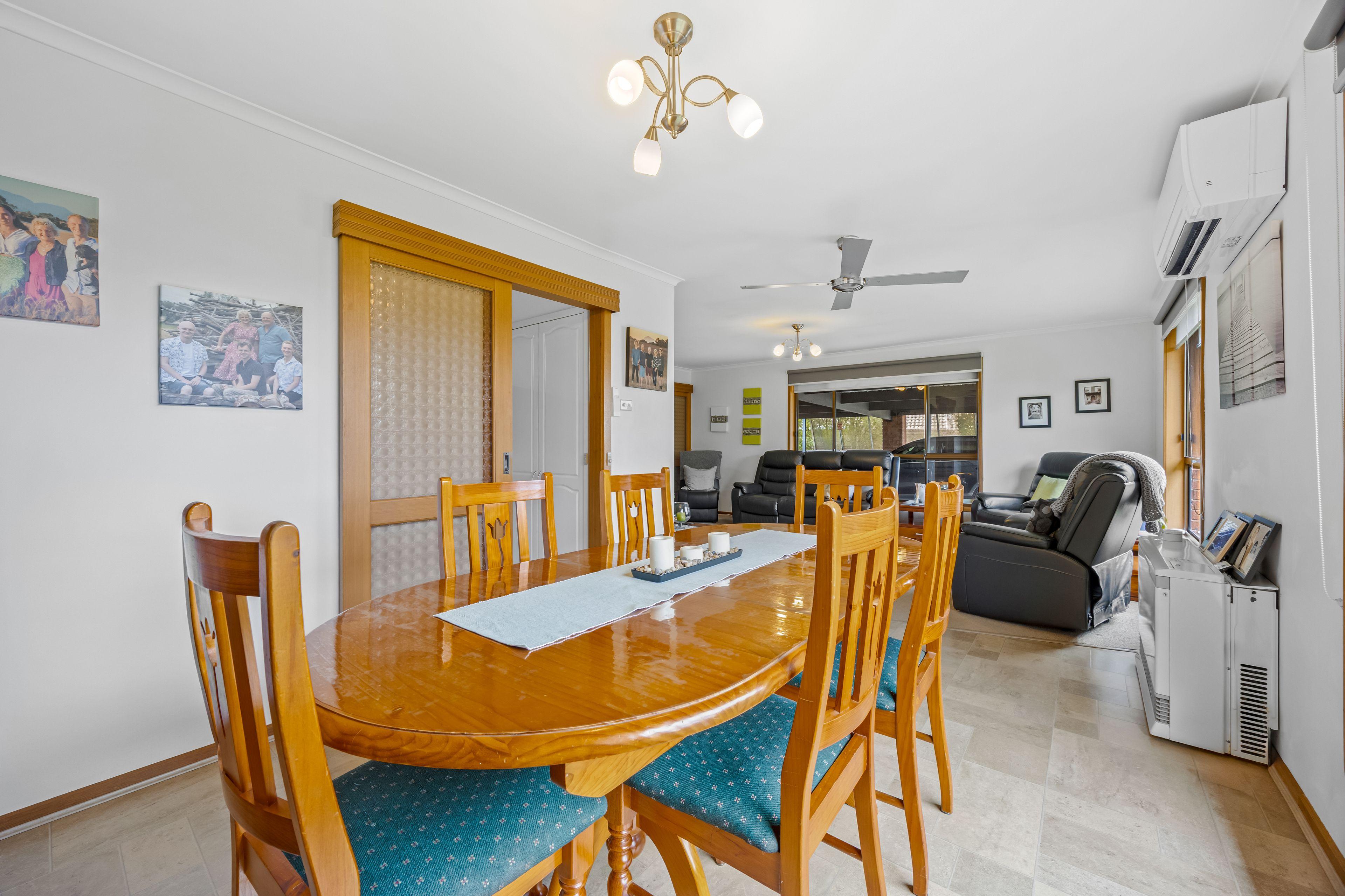 Stylish Family Living with Impressive Shedding and Outdoor Entertaining