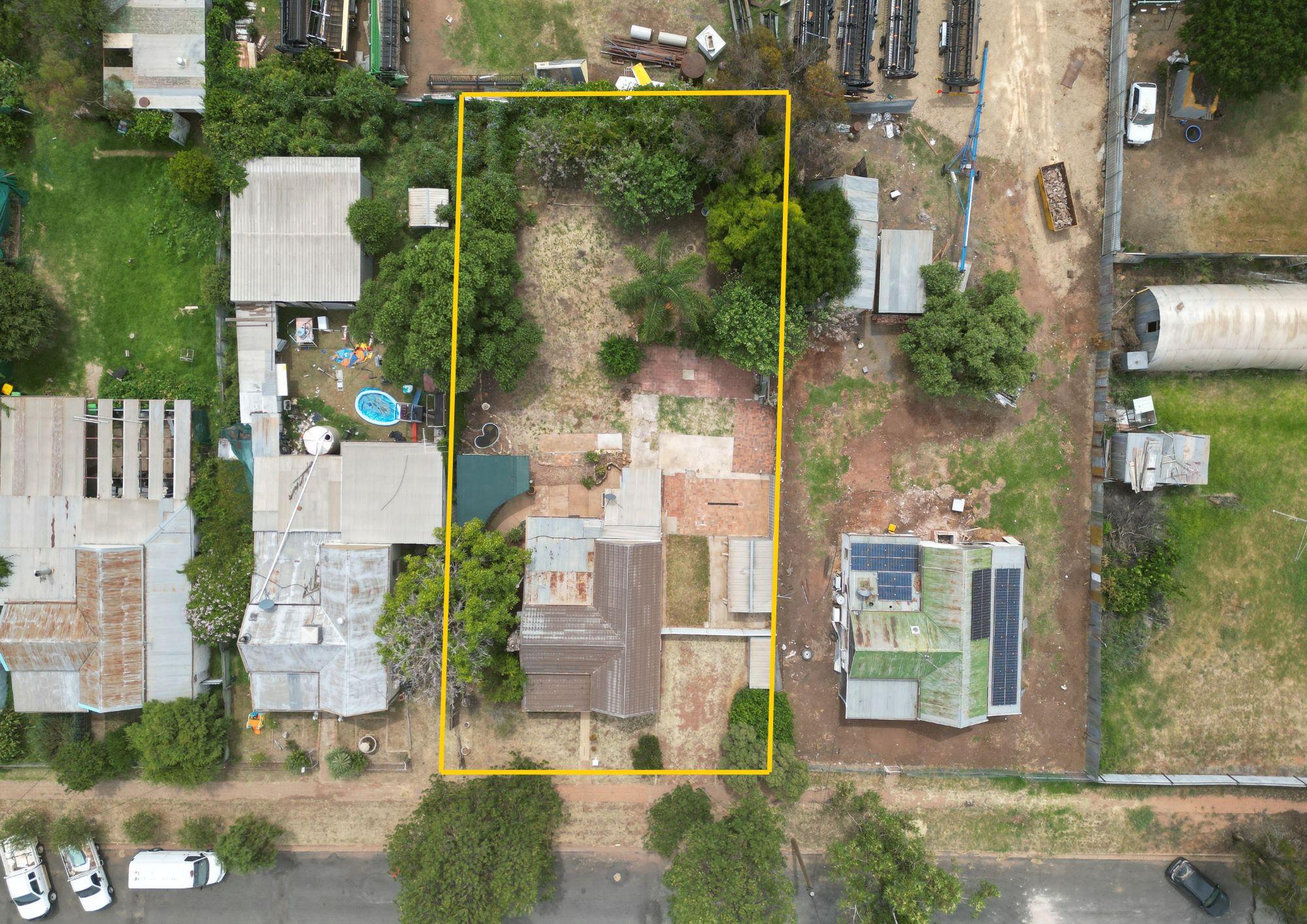 Ray White Real Estate - 02 6895 3364