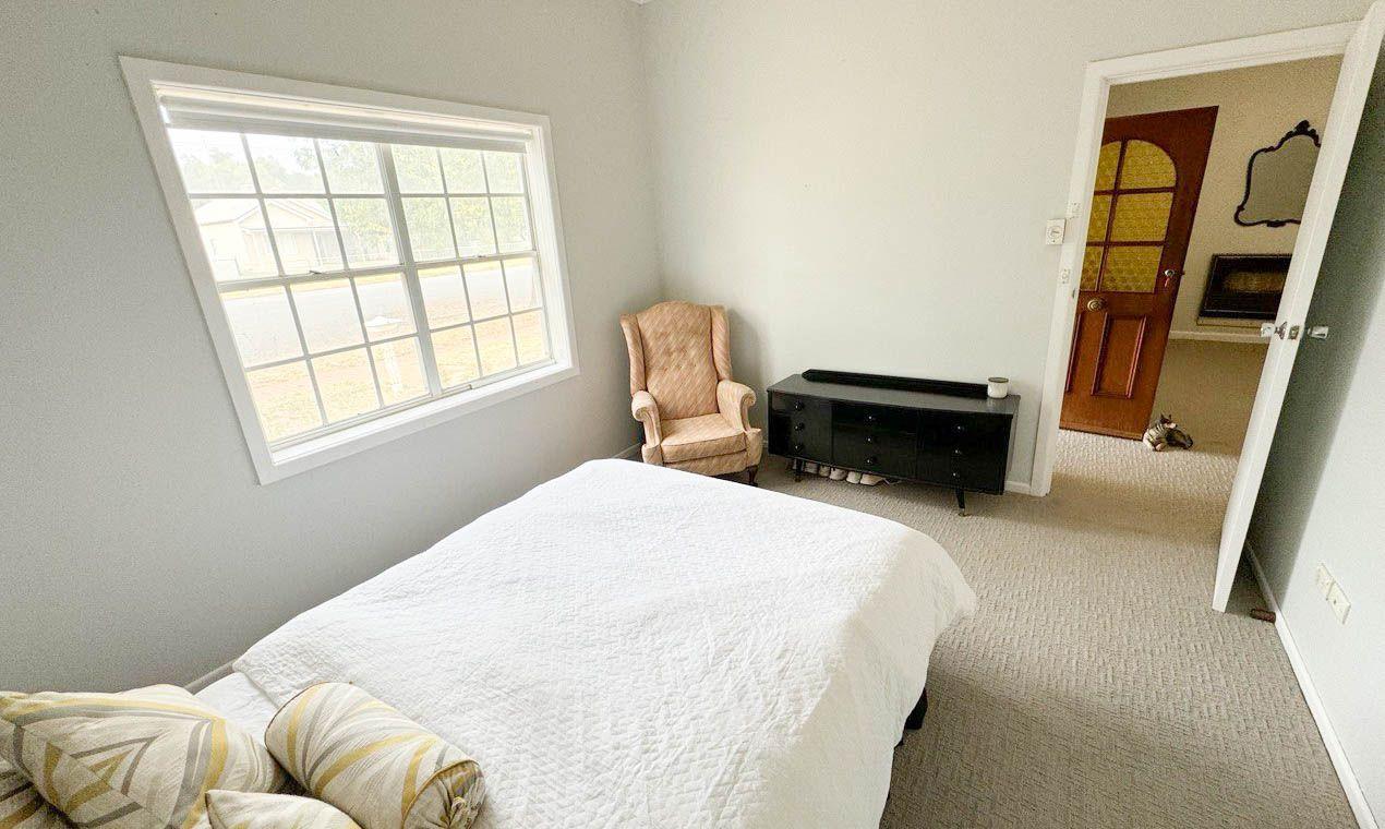 Ray White Real Estate - 02 6895 3364