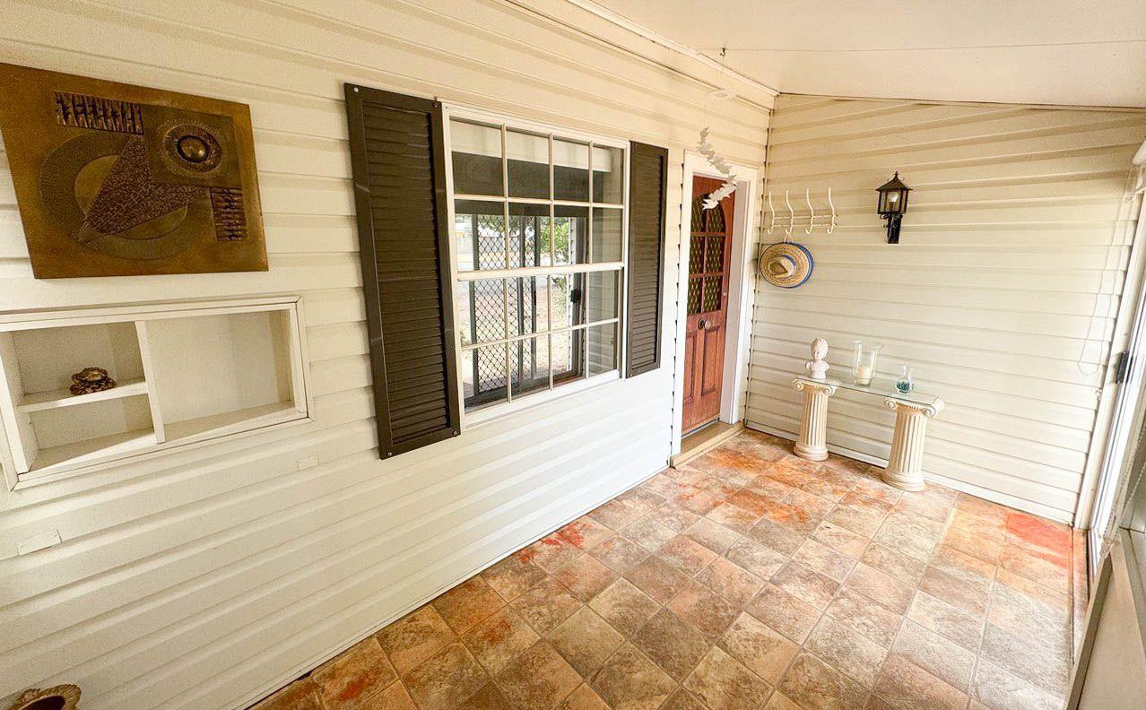 Ray White Real Estate - 02 6895 3364