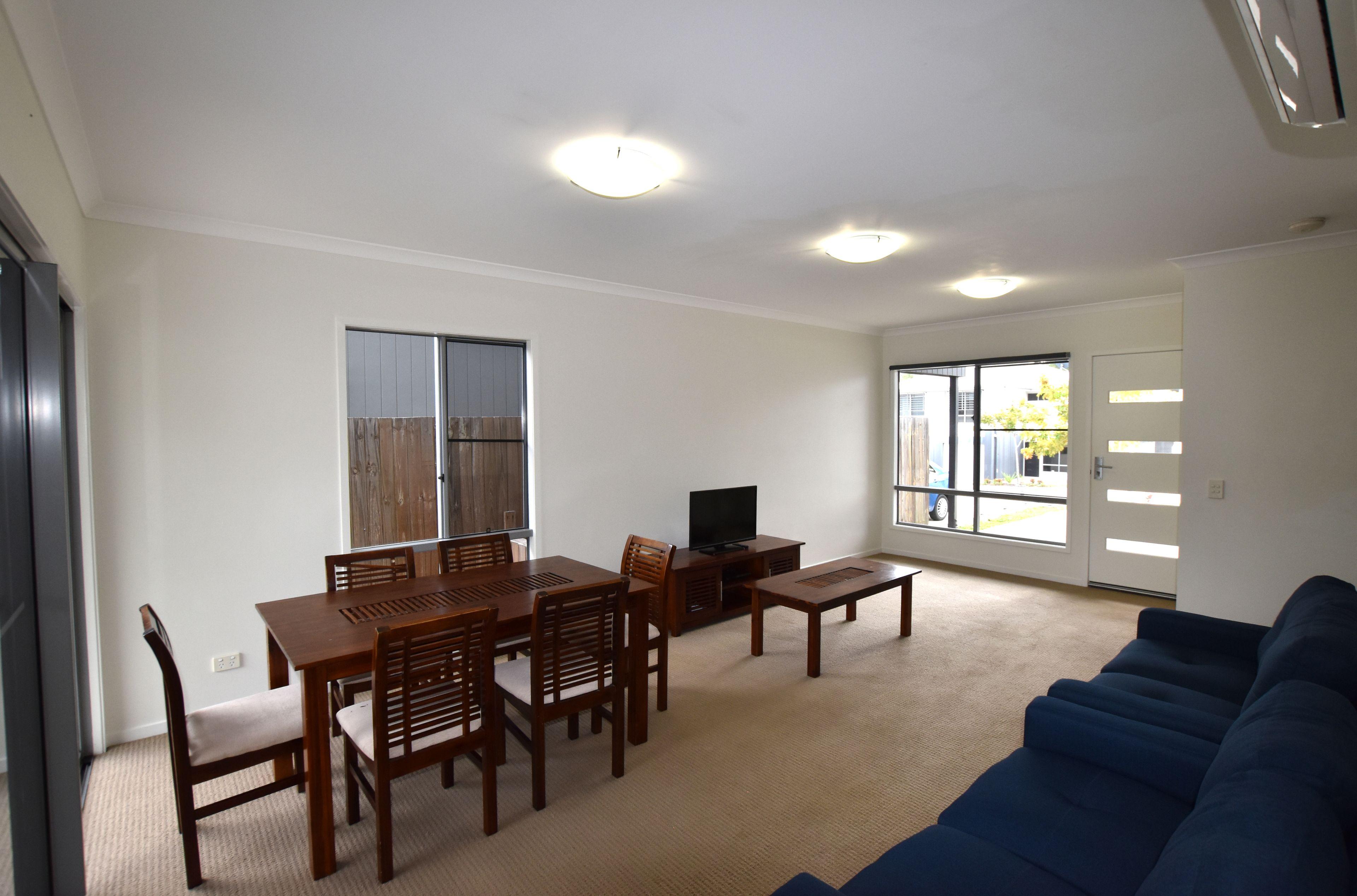 BREAK LEASE:: UNFURNISHED TOWNHOUSE IN RESORT STYLE COMPLEX… PLUS SWIMMING POOL!