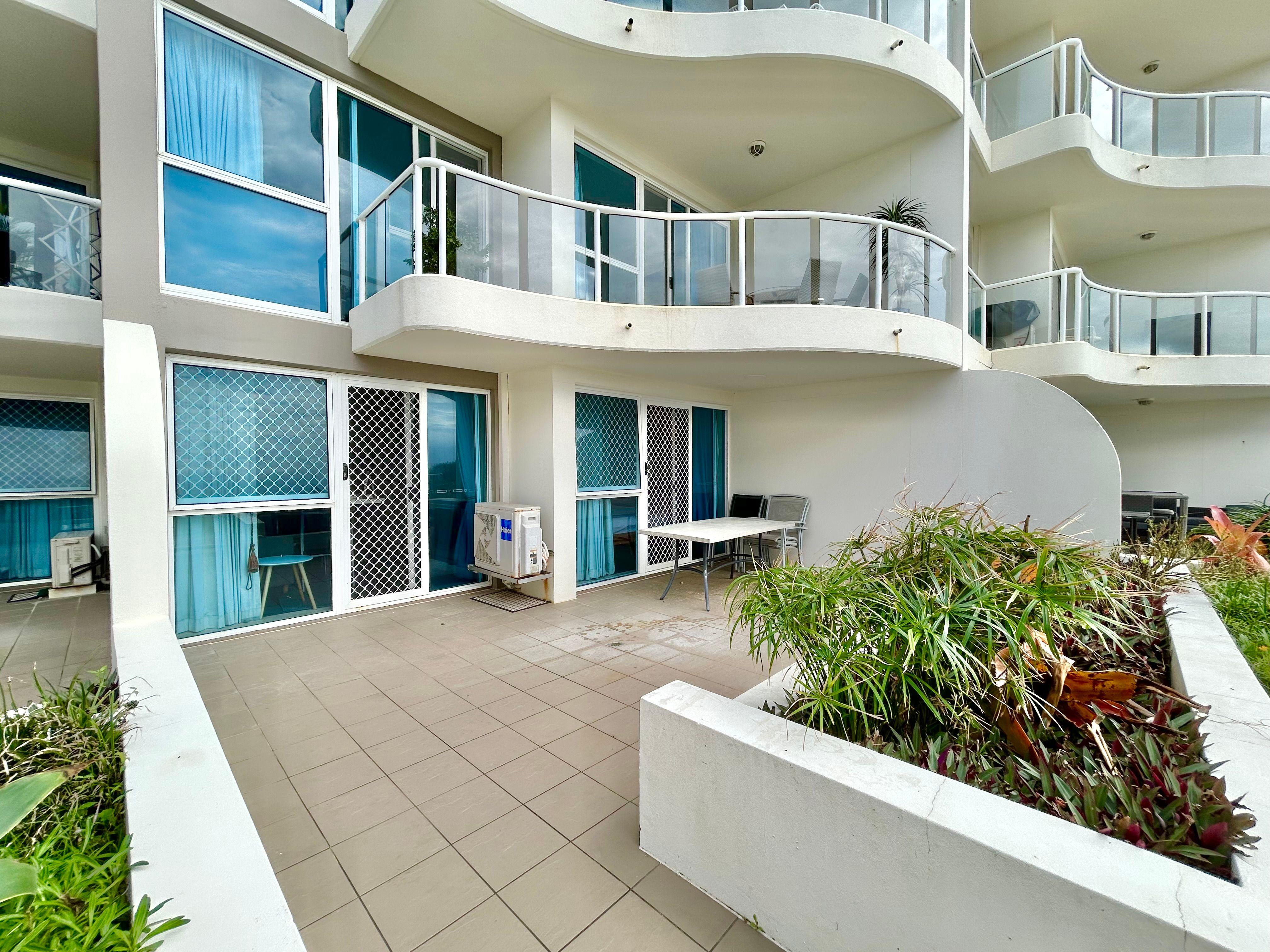 Fully Furnished Ground Floor Beachfront Apartment In Palm Beach!