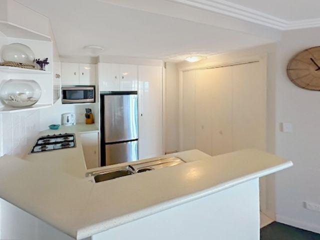 Fully Furnished Ground Floor Beachfront Apartment In Palm Beach!