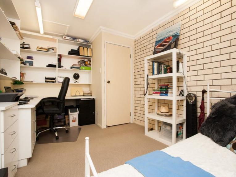 Spacious 4 Bedroom Family Home in the Heart of Redcliffe