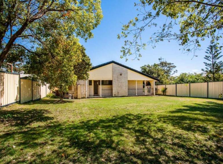 Spacious 4 Bedroom Family Home in the Heart of Redcliffe