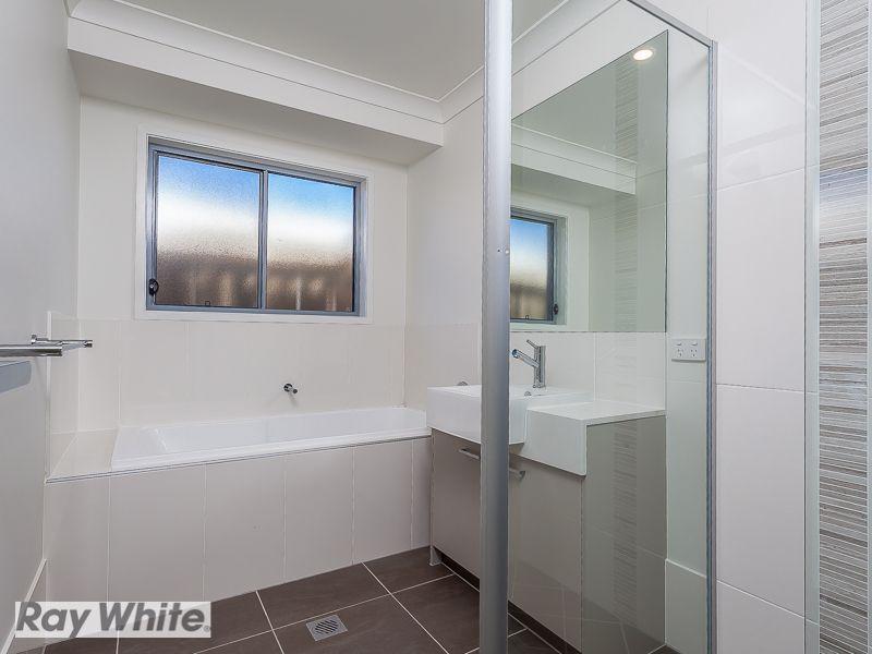 Spacious Home in The Park Vista Estate