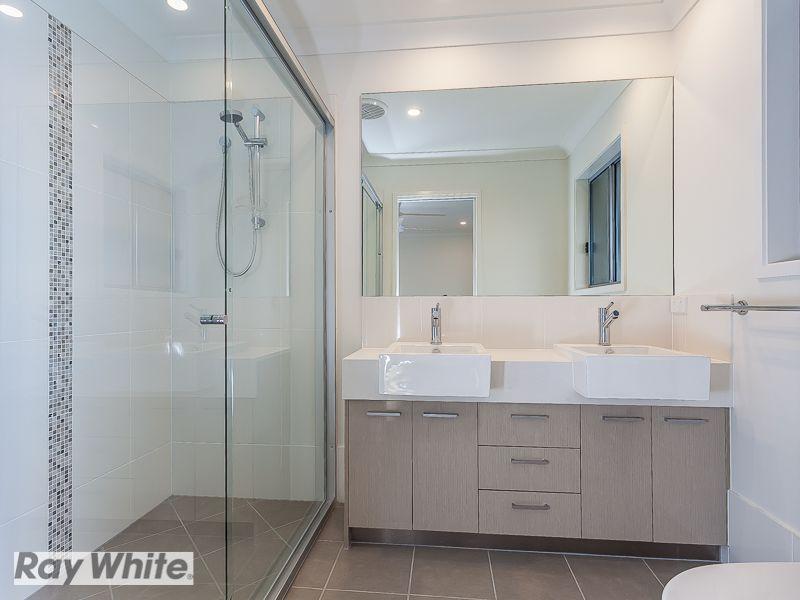 Spacious Home in The Park Vista Estate