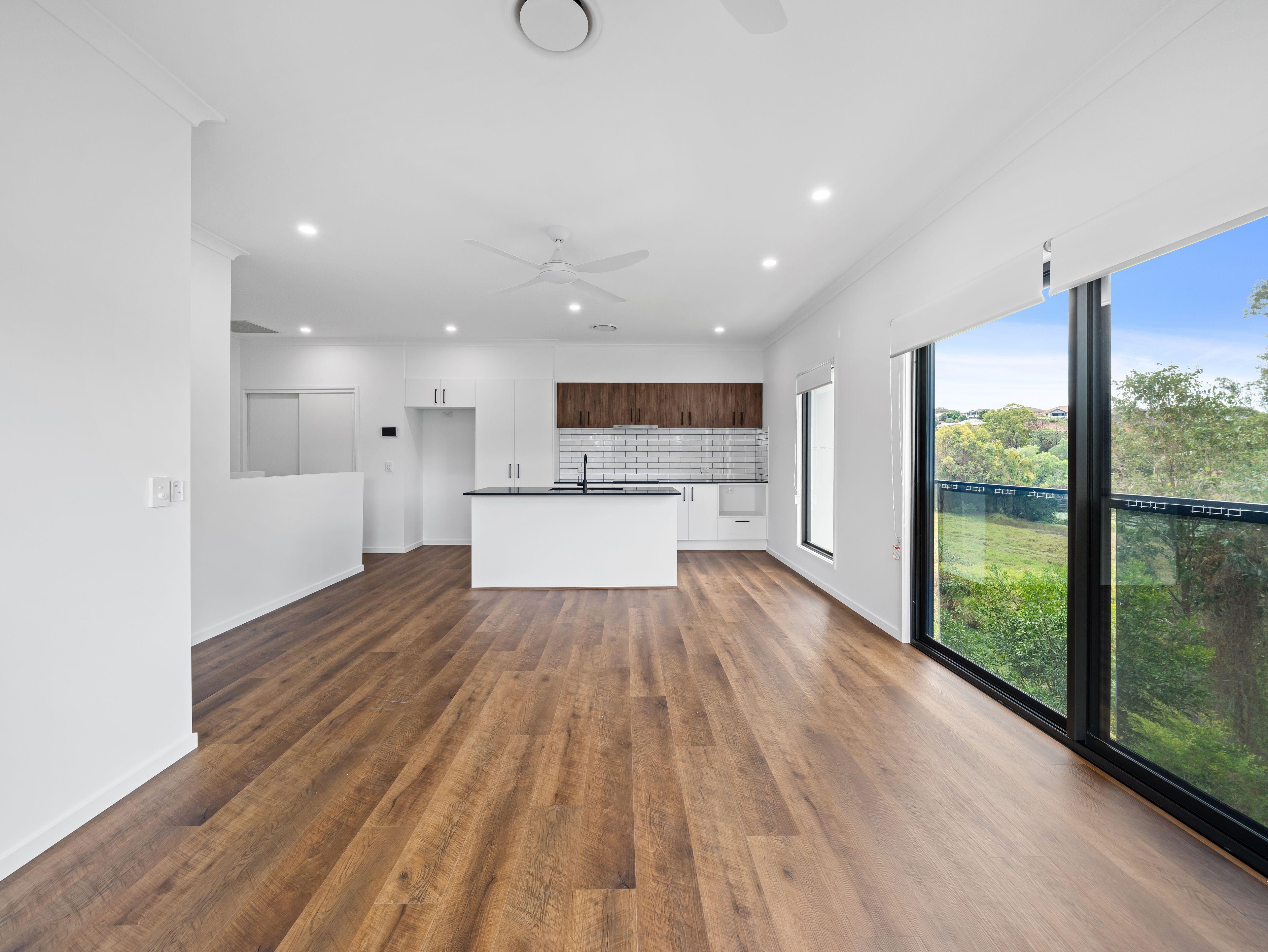 Luxury Lakeside Living - 5-Bedroom Executive Home in Murrumba Downs
