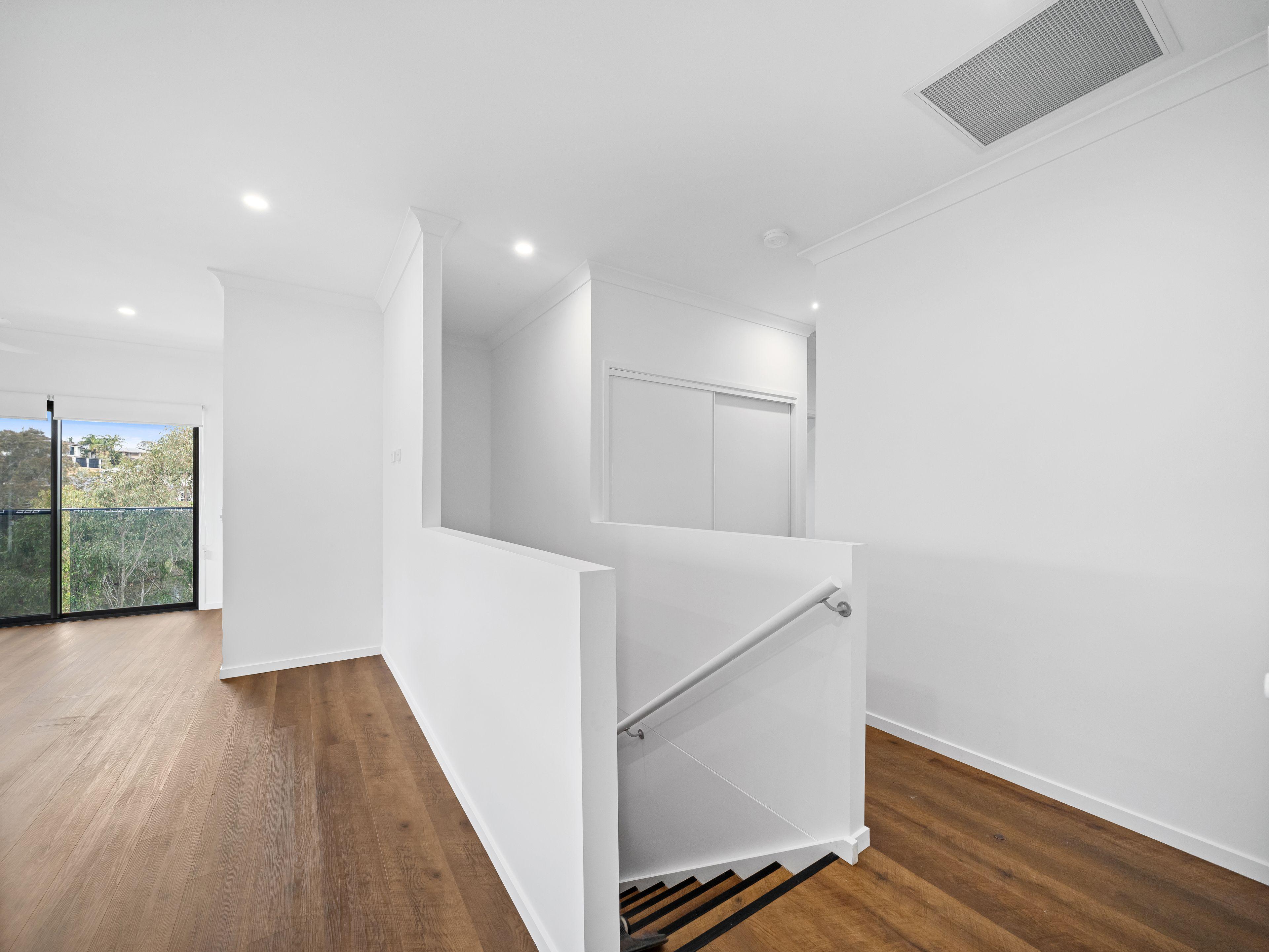 Luxury Lakeside Living - 5-Bedroom Executive Home in Murrumba Downs