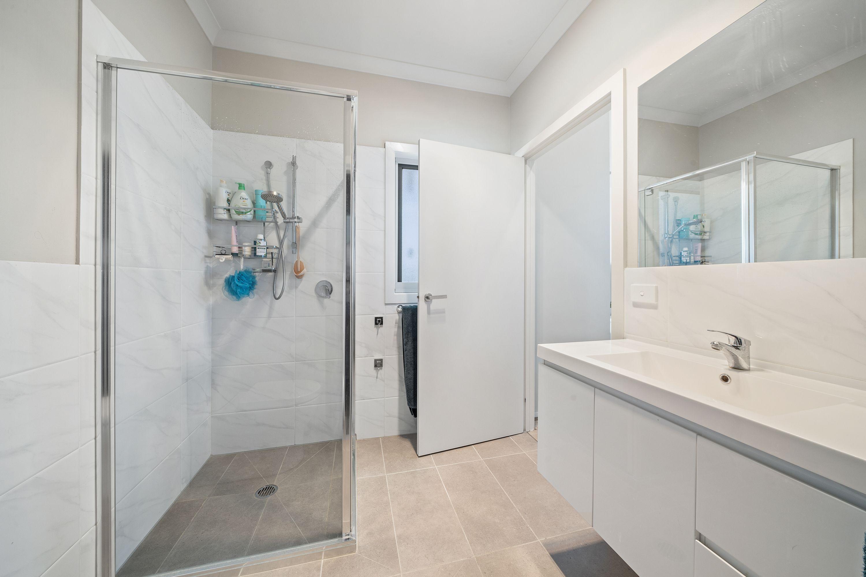 Serene Townhouse Living, Surrounded By Nature