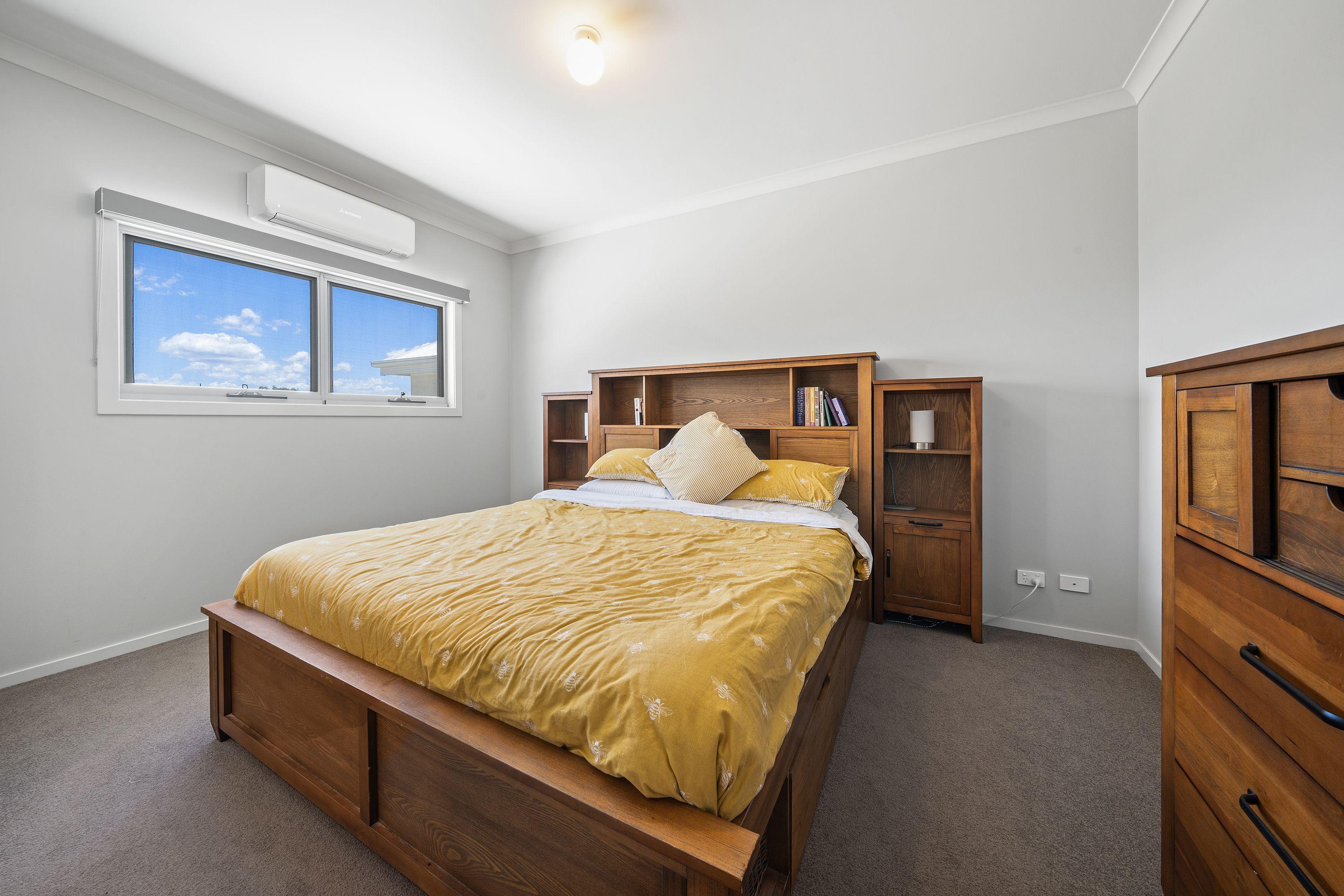 Serene Townhouse Living, Surrounded By Nature