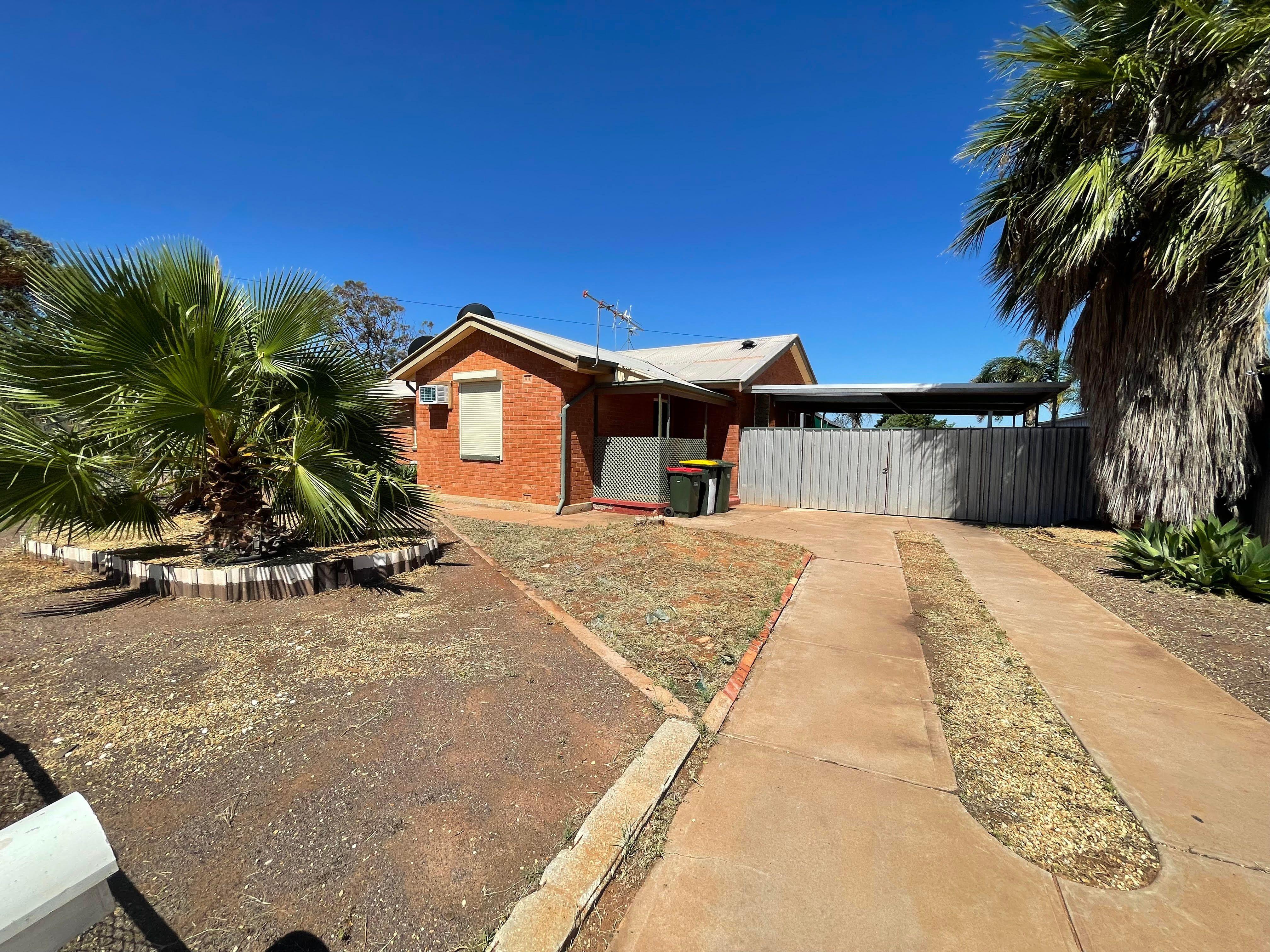 Prop-GPT: House: SA Whyalla Stuart, SA 5608 To register & apply for this property, please use this link: https://snug.com/