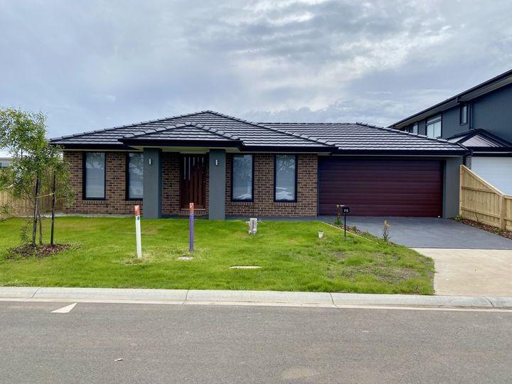 Prop-GPT: House: VIC Cowes, VIC 3922 Brand New Family Home in Cowes