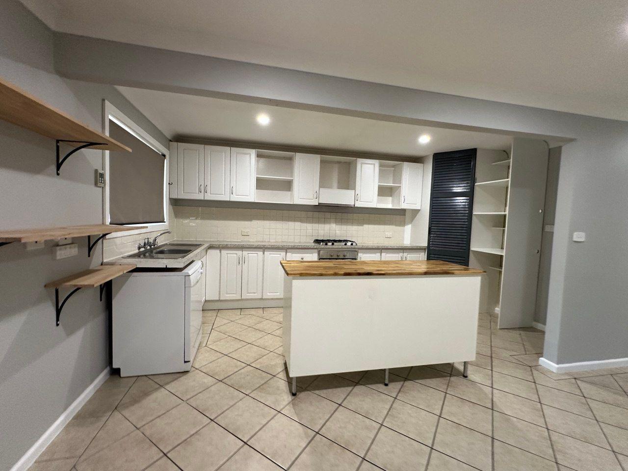 Ray White Forbes - 02 68511411