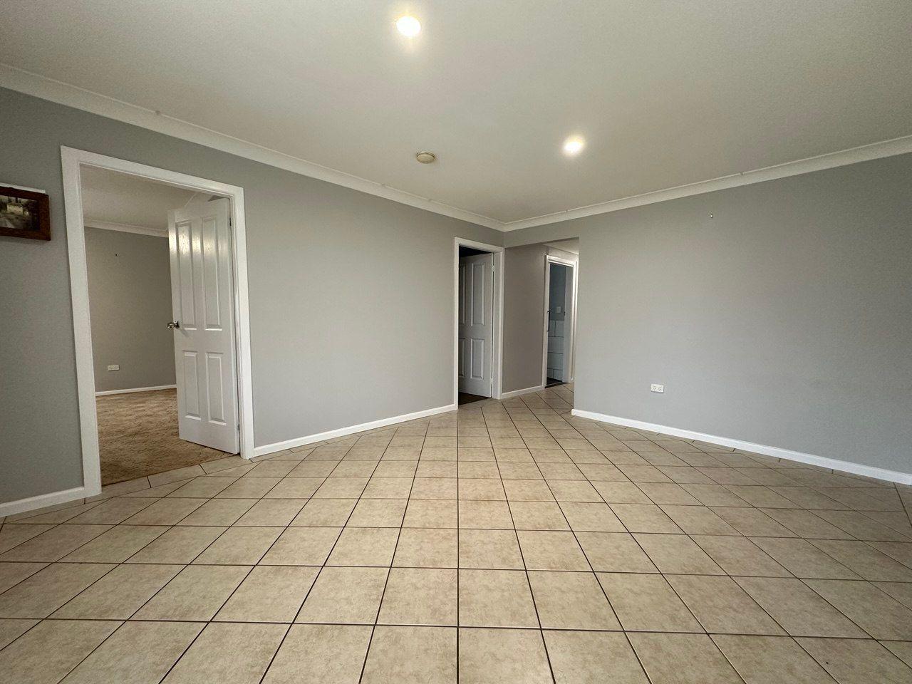 Ray White Forbes - 02 68511411