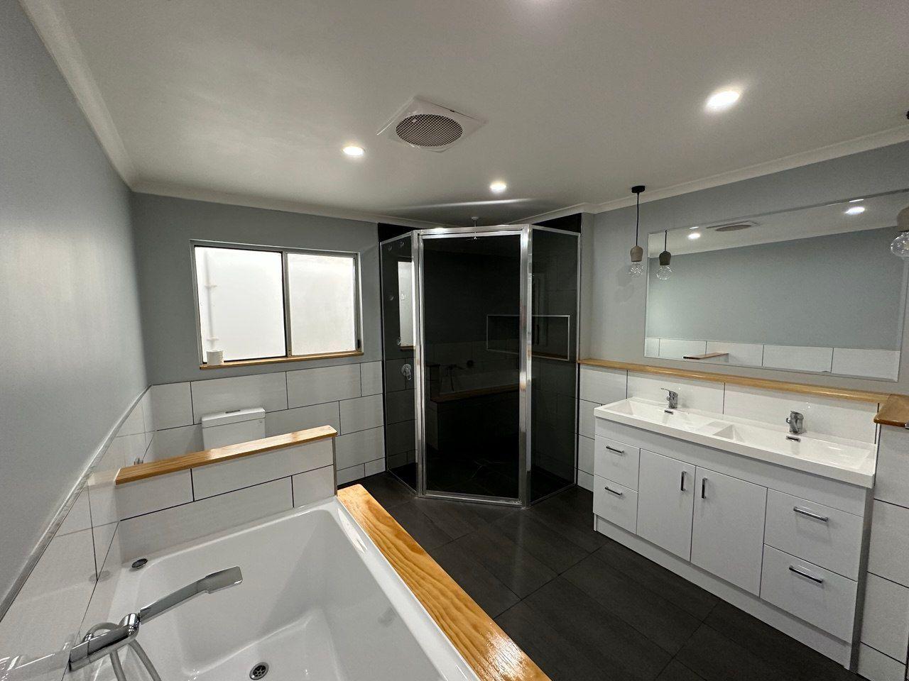 Ray White Forbes - 02 68511411