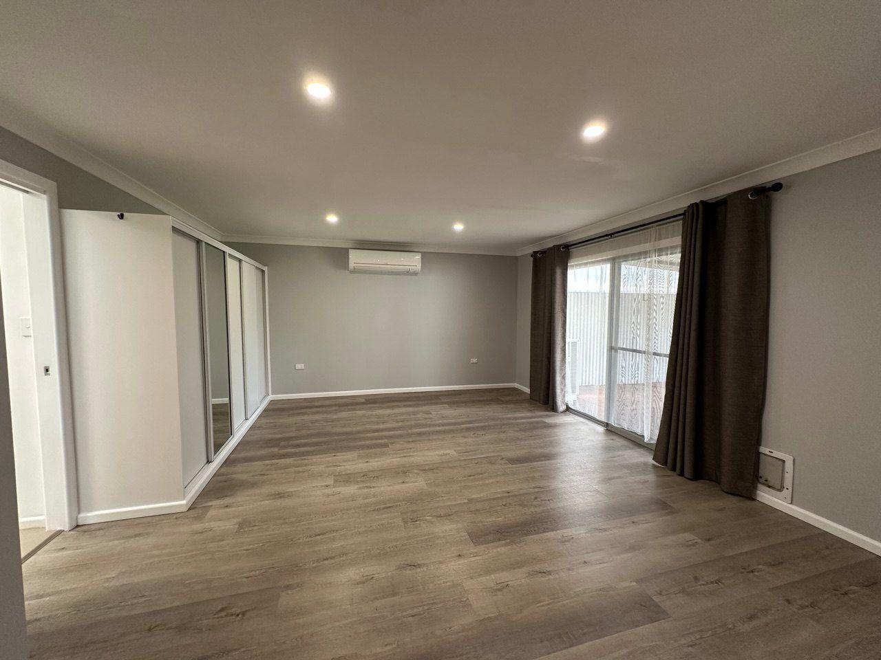 Ray White Forbes - 02 68511411