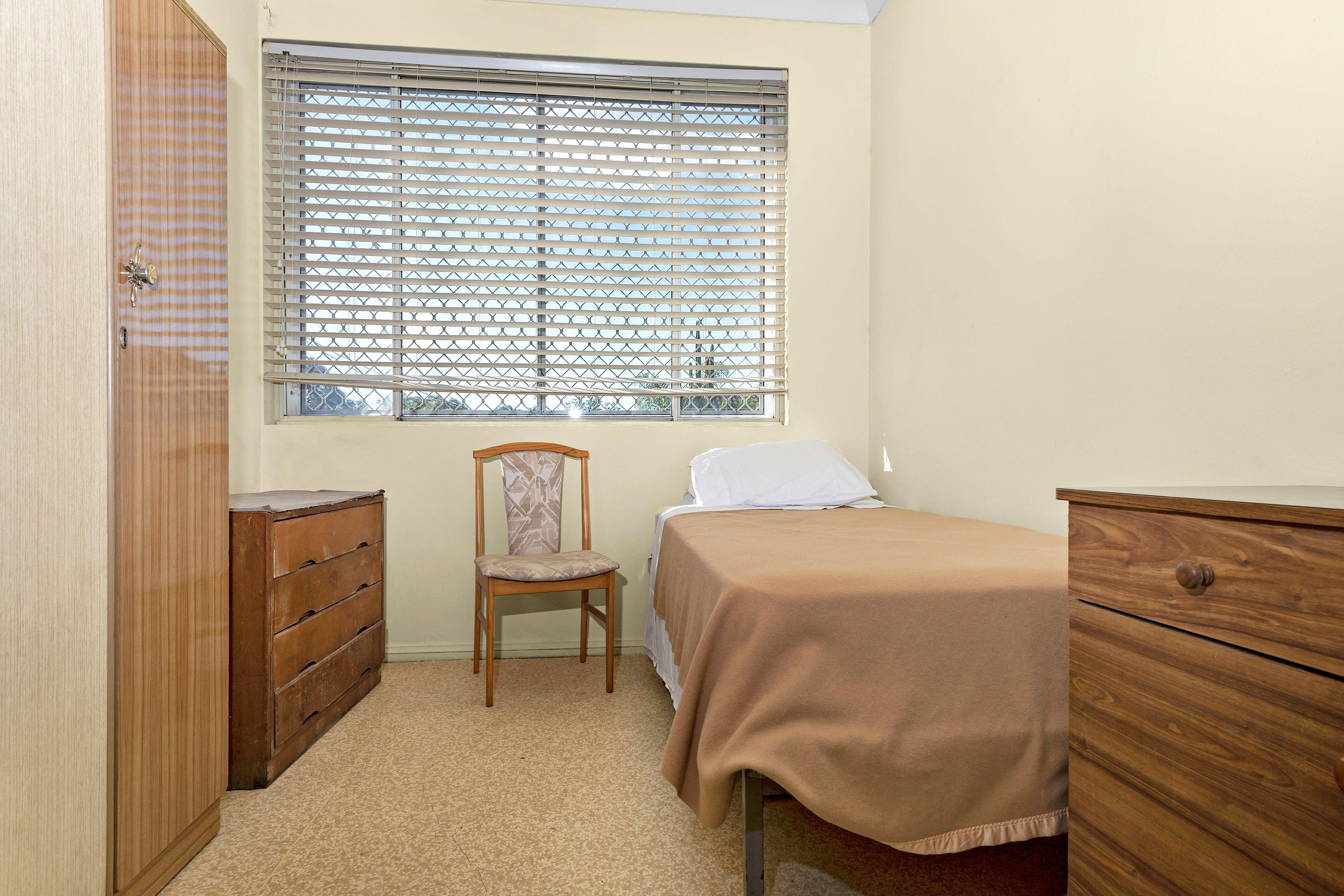 Cozy room in a convenient Croydon location