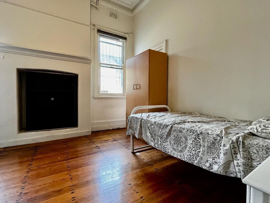 Conveniently located boarding house in the heart of Marrickville