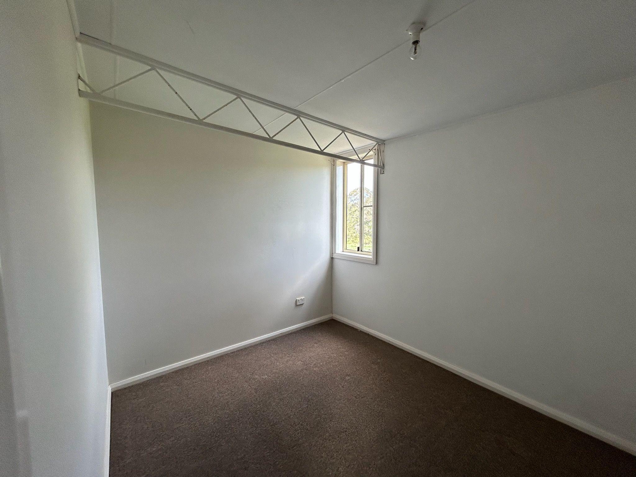 Great Location - Short Drive to town