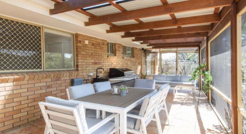 Furnished 3 Bedroom Duplex in Prime Yamba Location