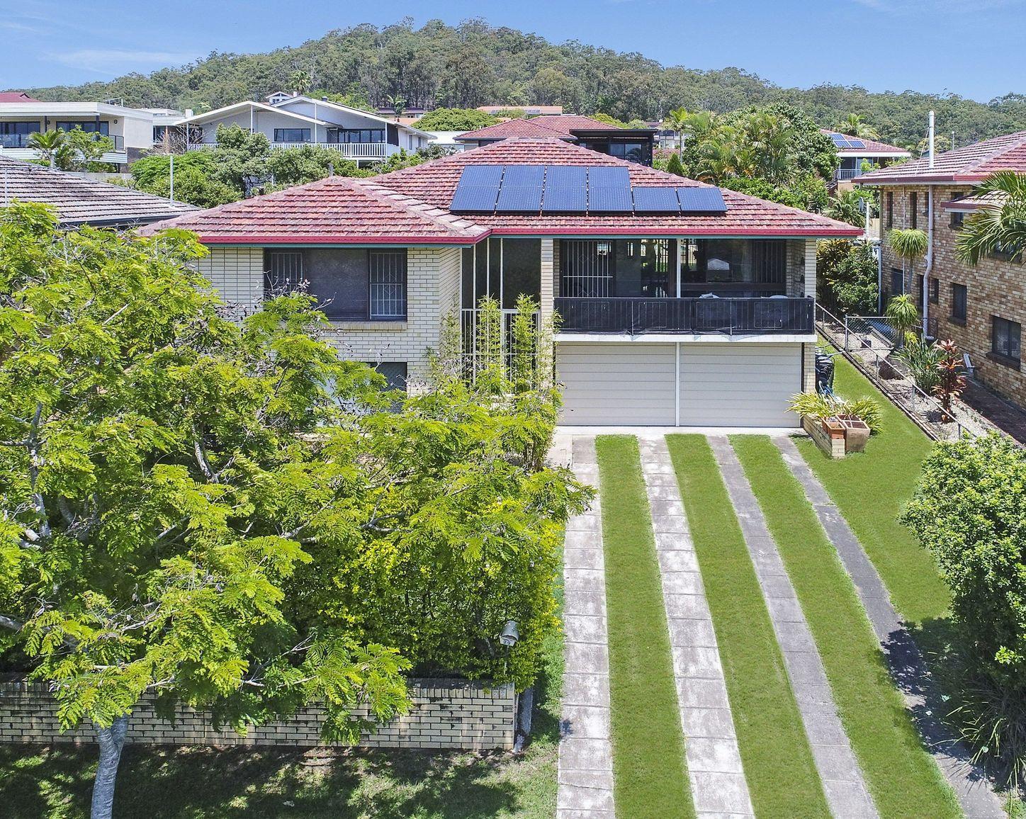 Prop-GPT: House: QLD Camp Hill, QLD 4152 29 Ara Street, CAMP HILL, QLD 4152 - House for Rent - harcourts.net