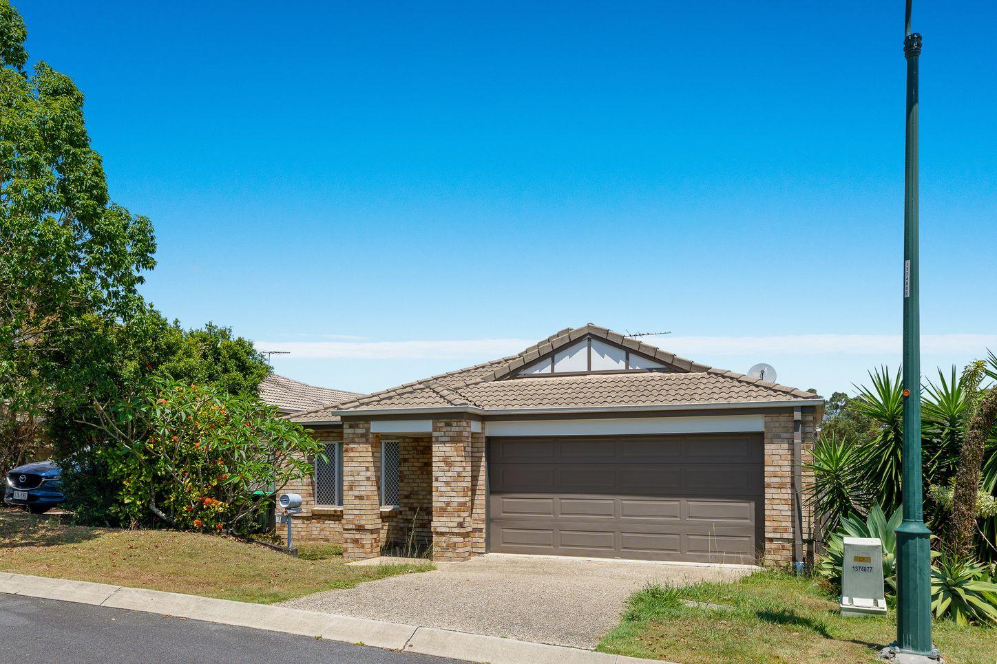 Prop-GPT: House: QLD Wakerley, QLD 4154 14 Jasmine Street, WAKERLEY, QLD 4154 - House for Rent - harcourts.net