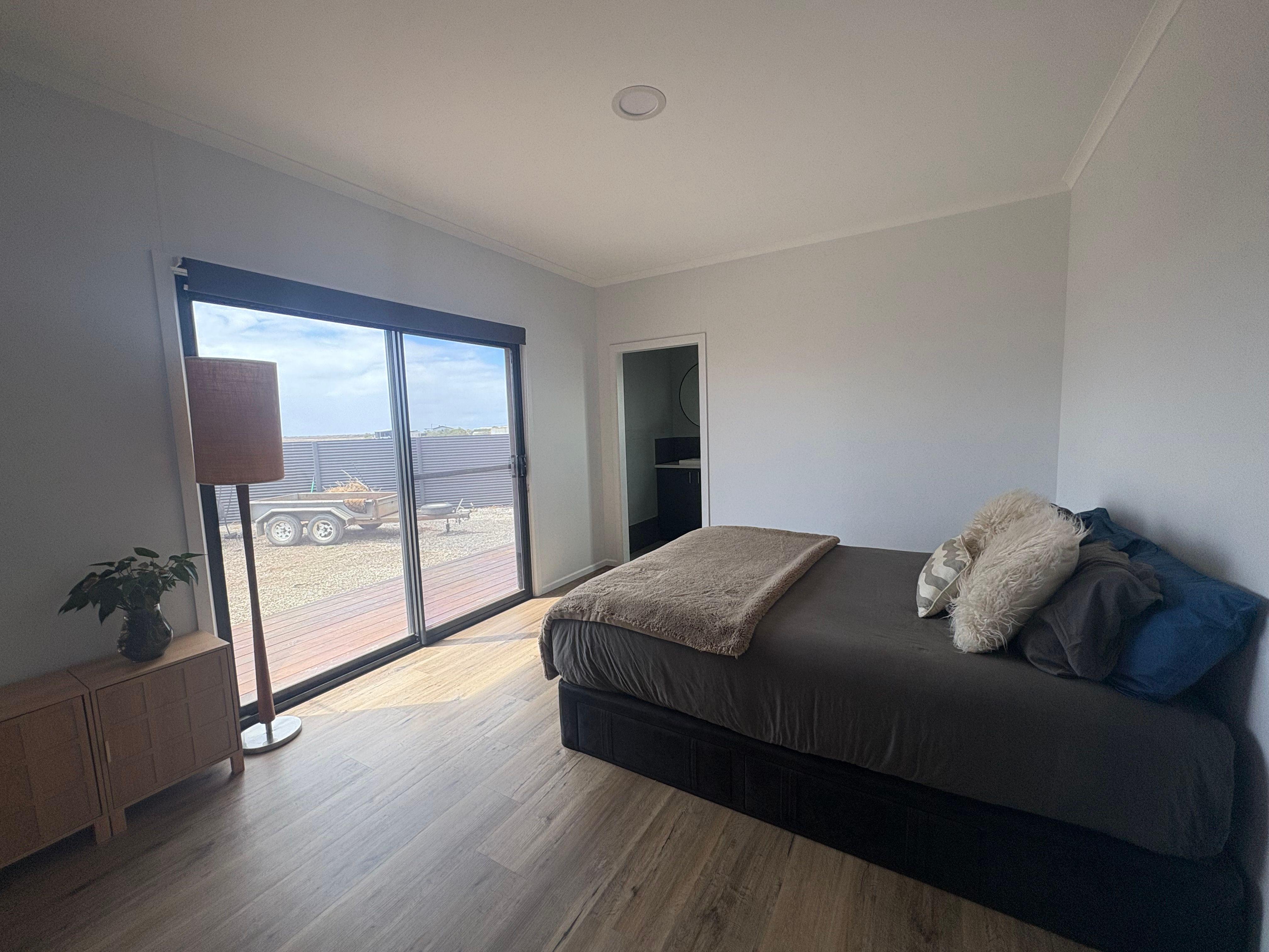 Modern Beach Living in Thompson Beach!