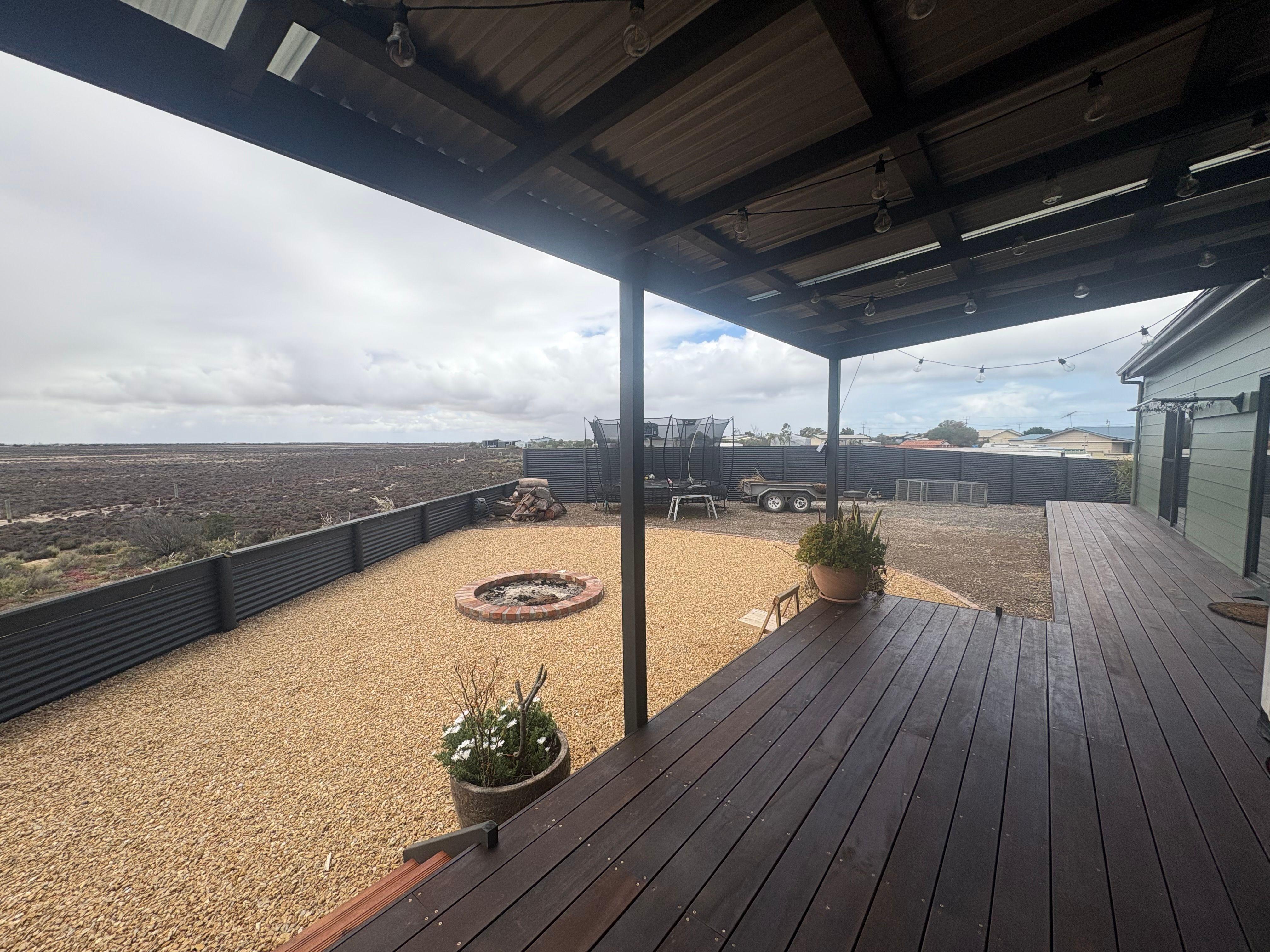 Modern Beach Living in Thompson Beach!