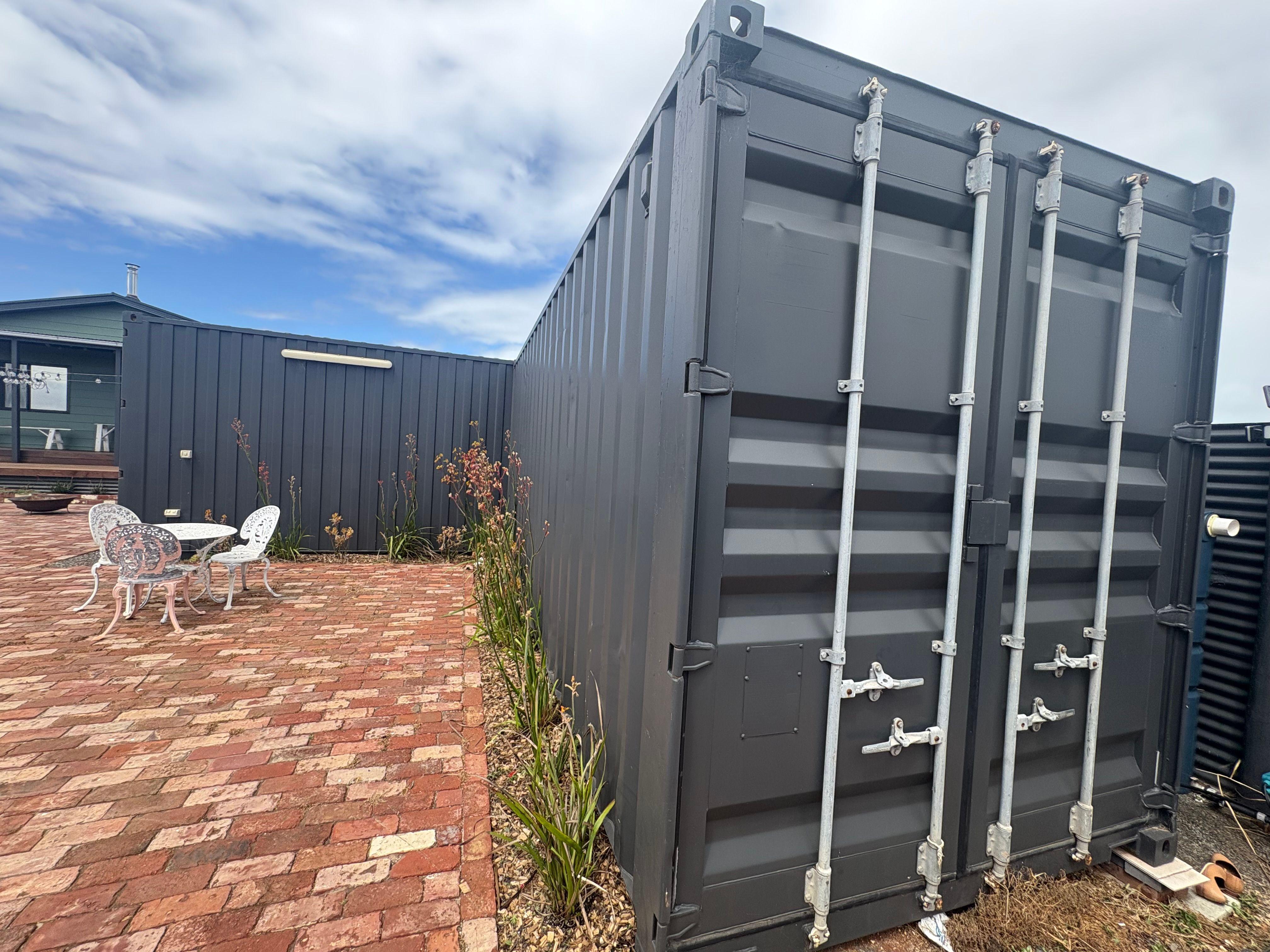 Modern Beach Living in Thompson Beach!