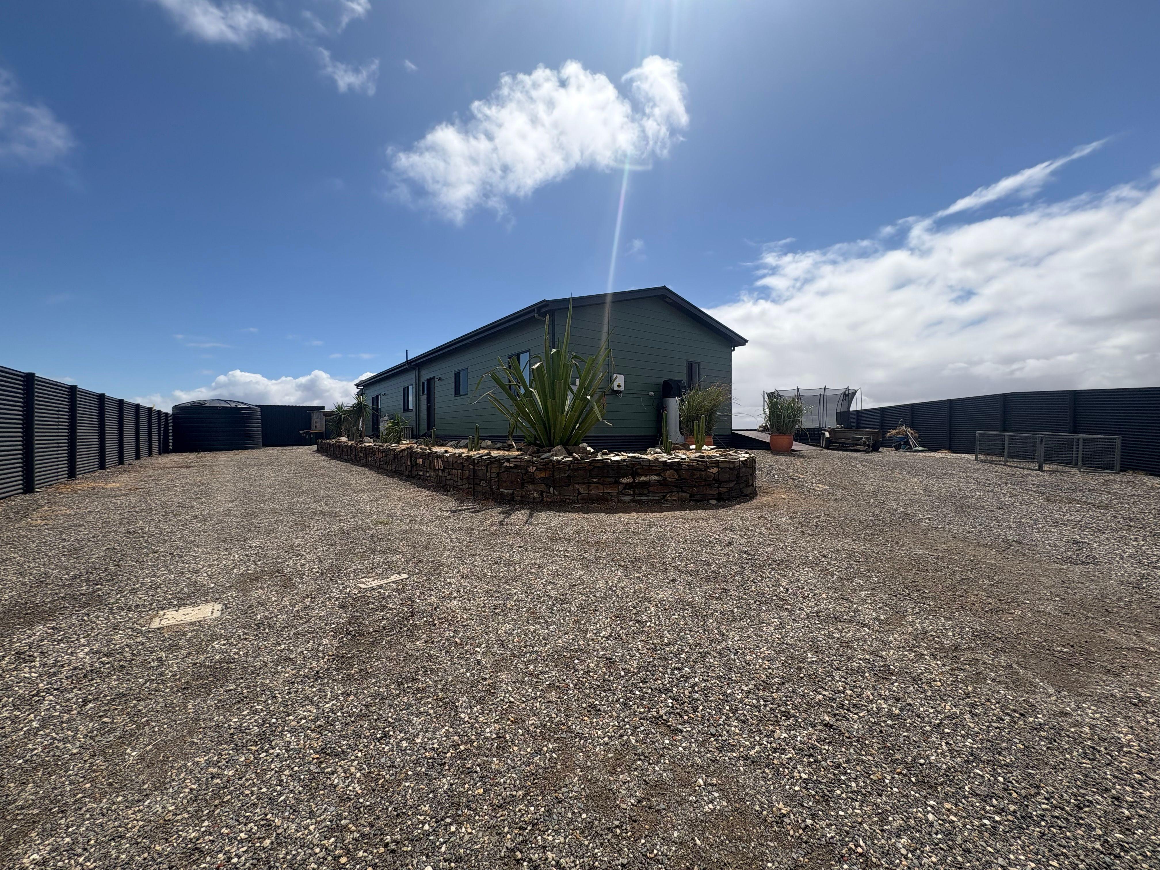 Modern Beach Living in Thompson Beach!