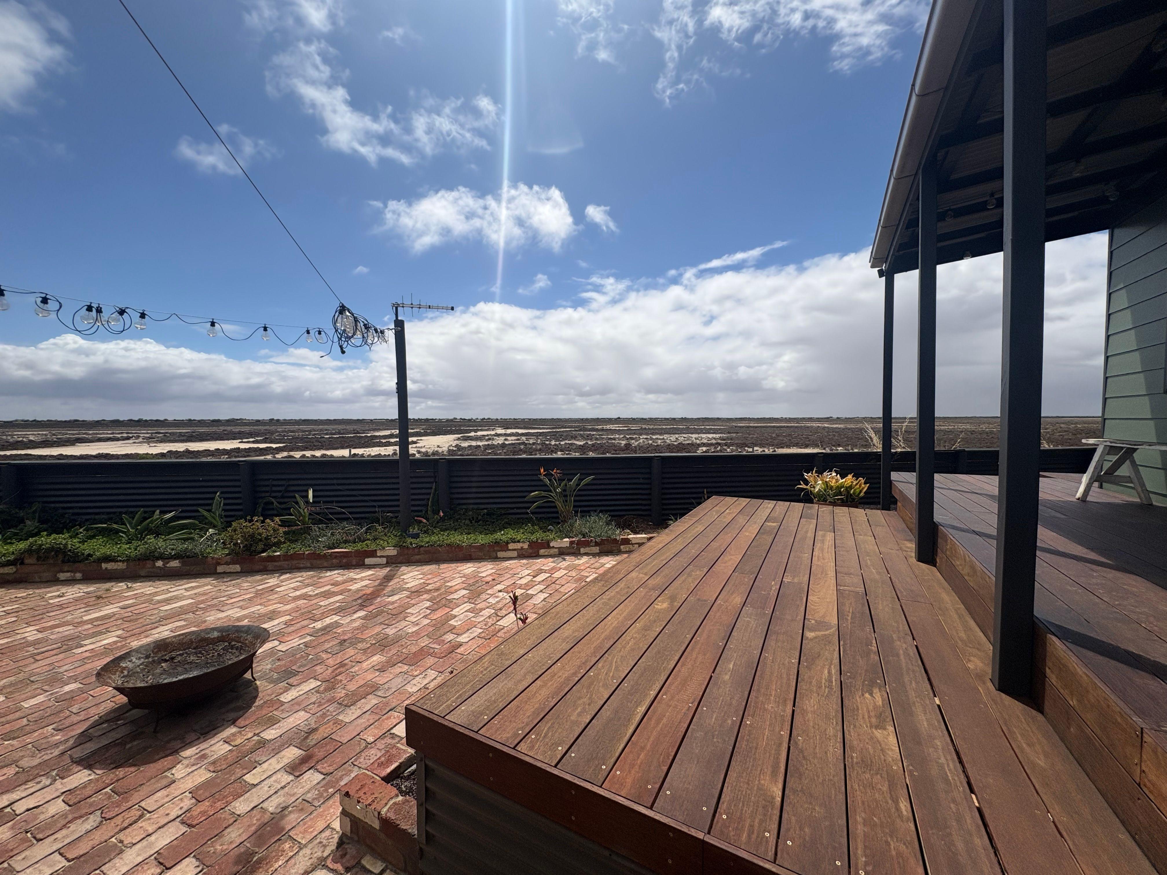 Modern Beach Living in Thompson Beach!