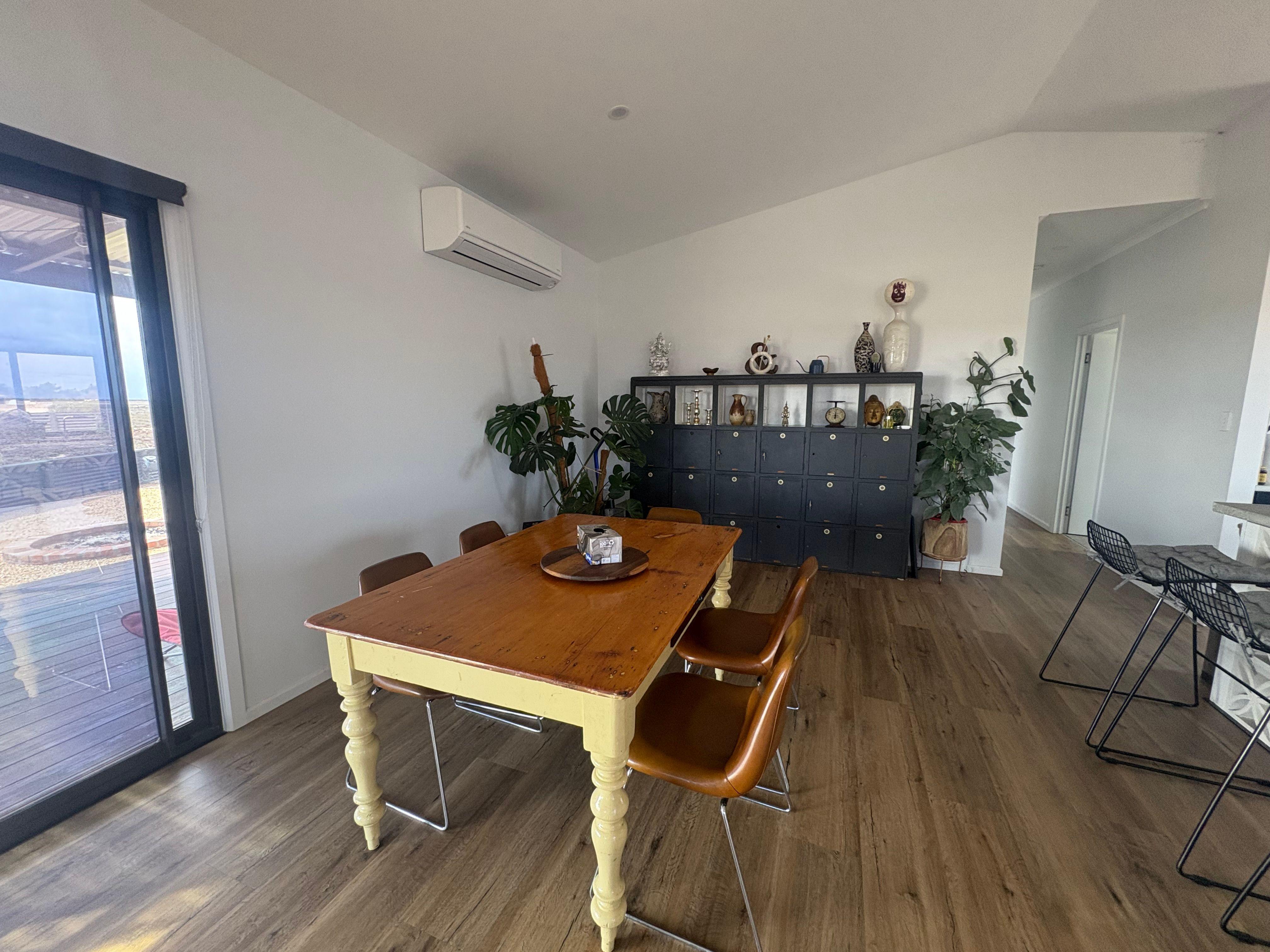 Modern Beach Living in Thompson Beach!