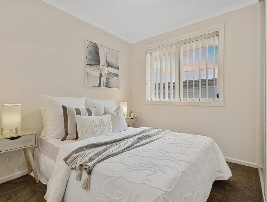 4 bedroom home available in Seaford