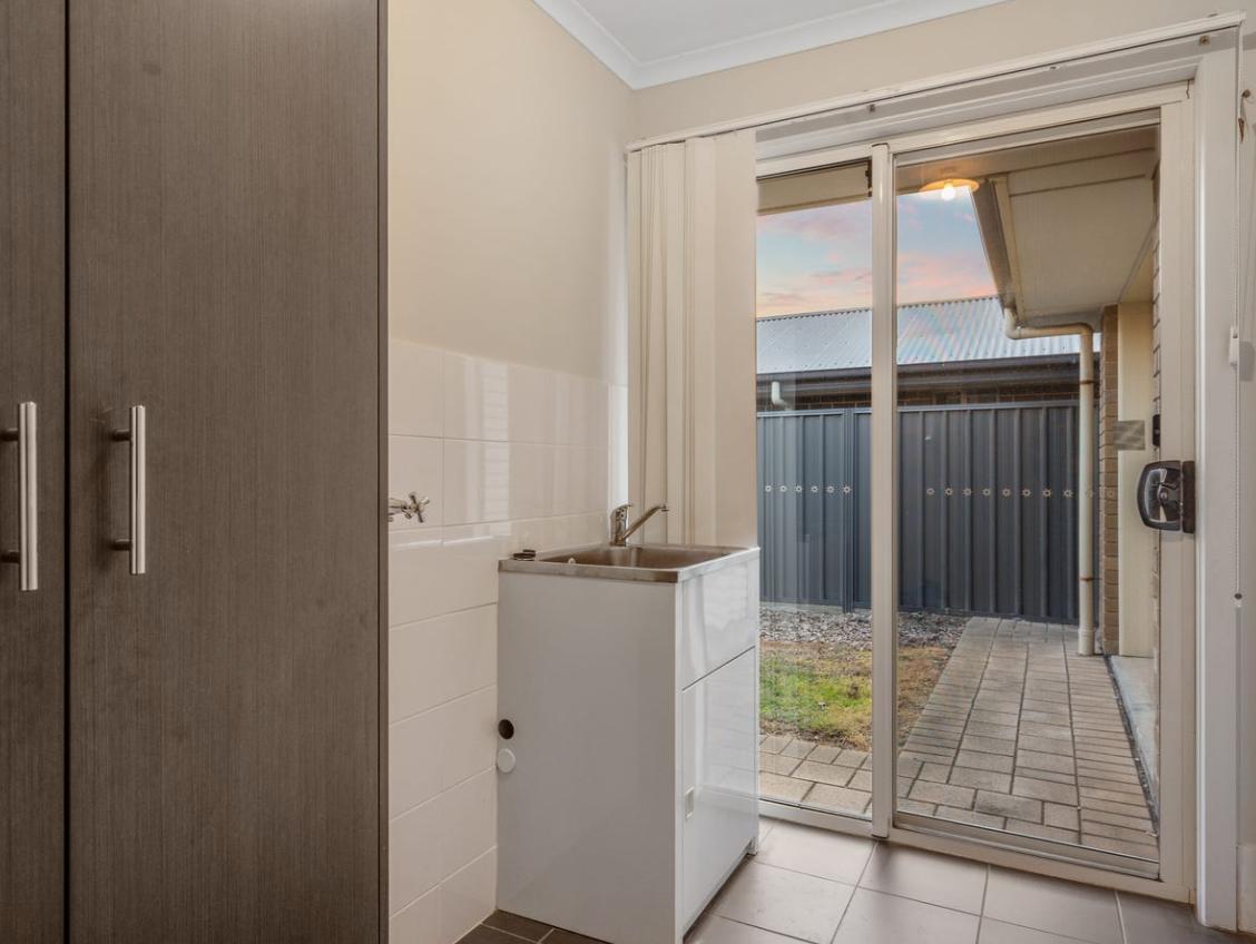 4 bedroom home available in Seaford