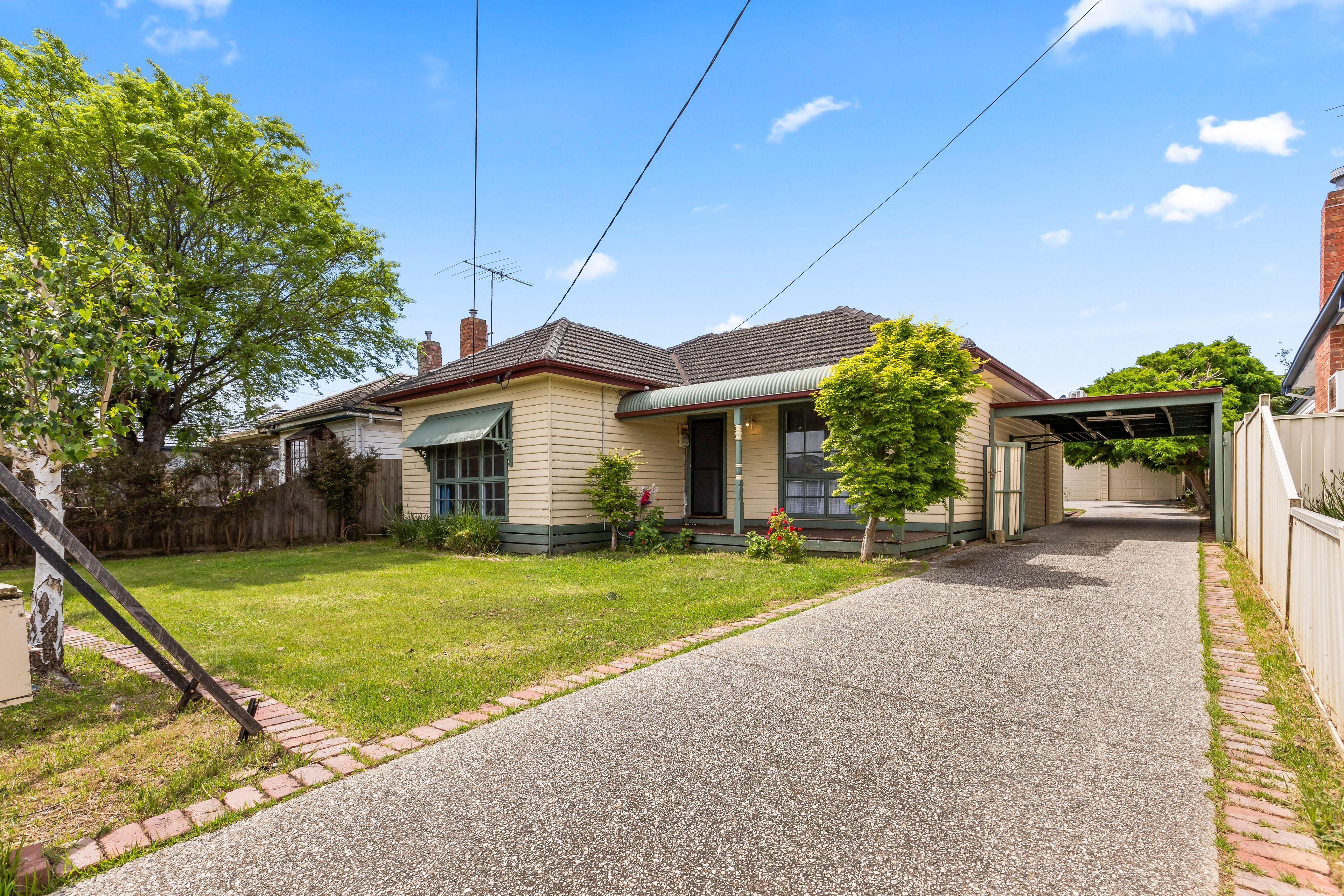 Prop-GPT: House: VIC Glenroy, VIC 3046 A Charming 3-Bedroom Home Tailored for Comfortable Living