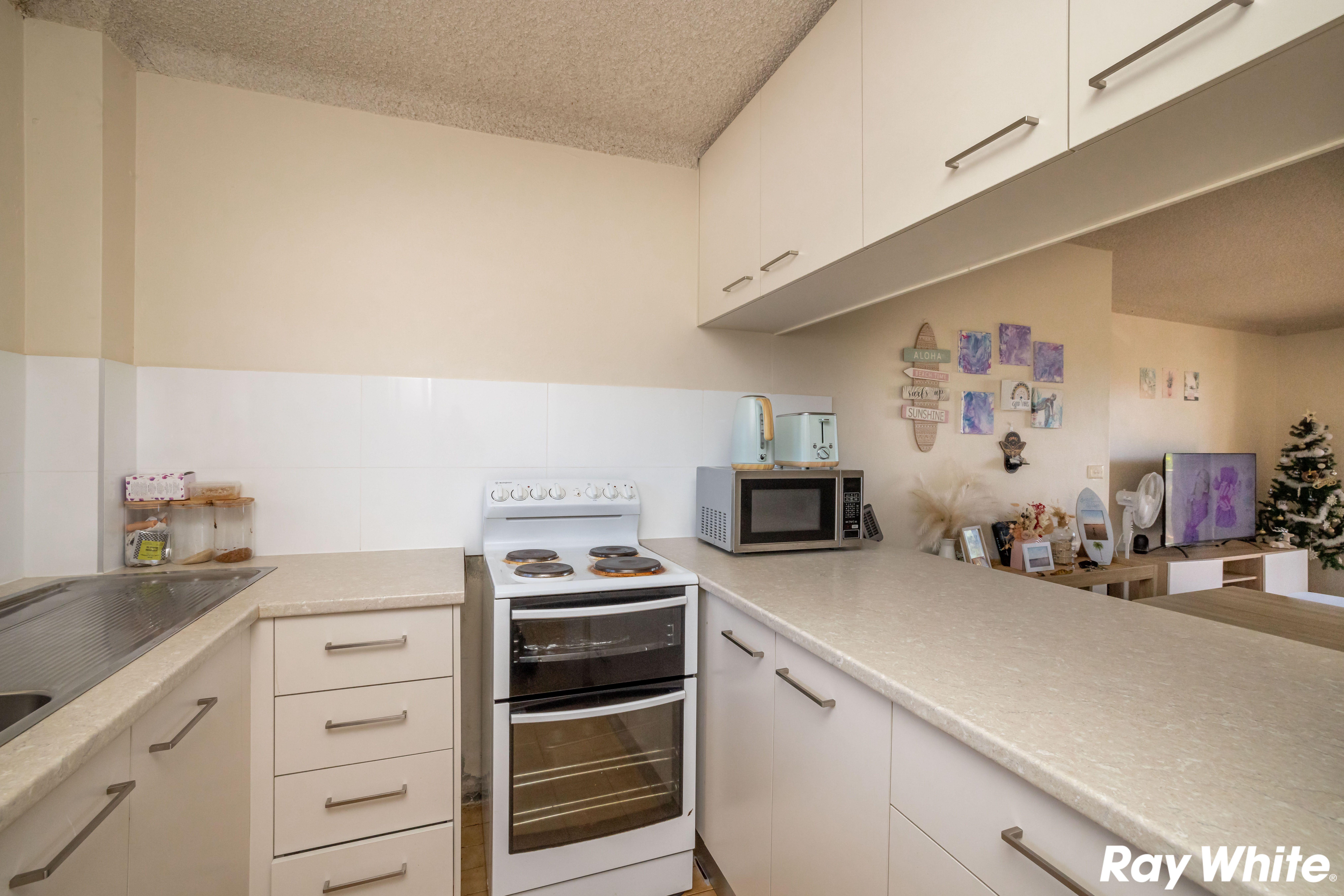 UNIT IN THE HEART OF FORSTER!