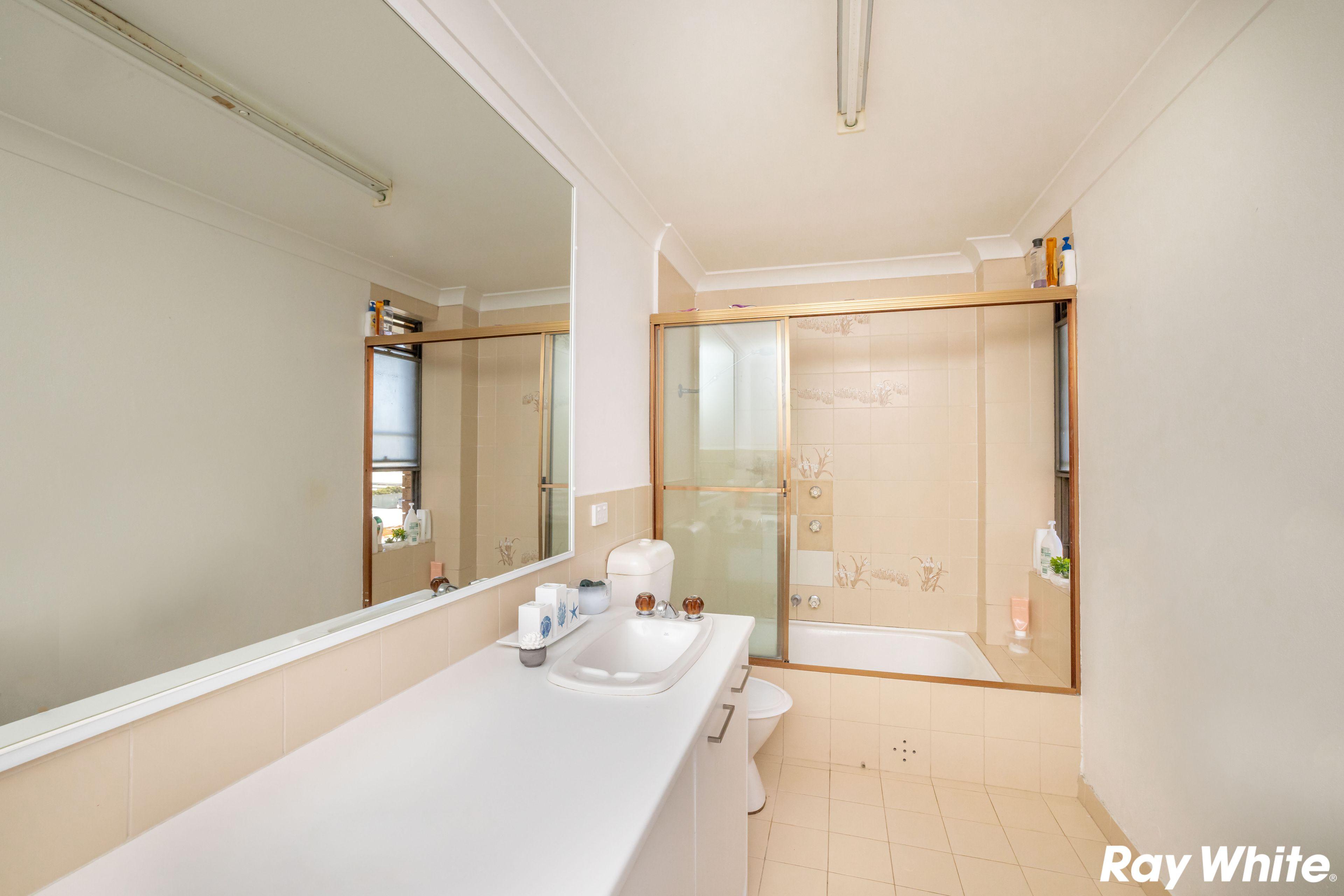 UNIT IN THE HEART OF FORSTER!